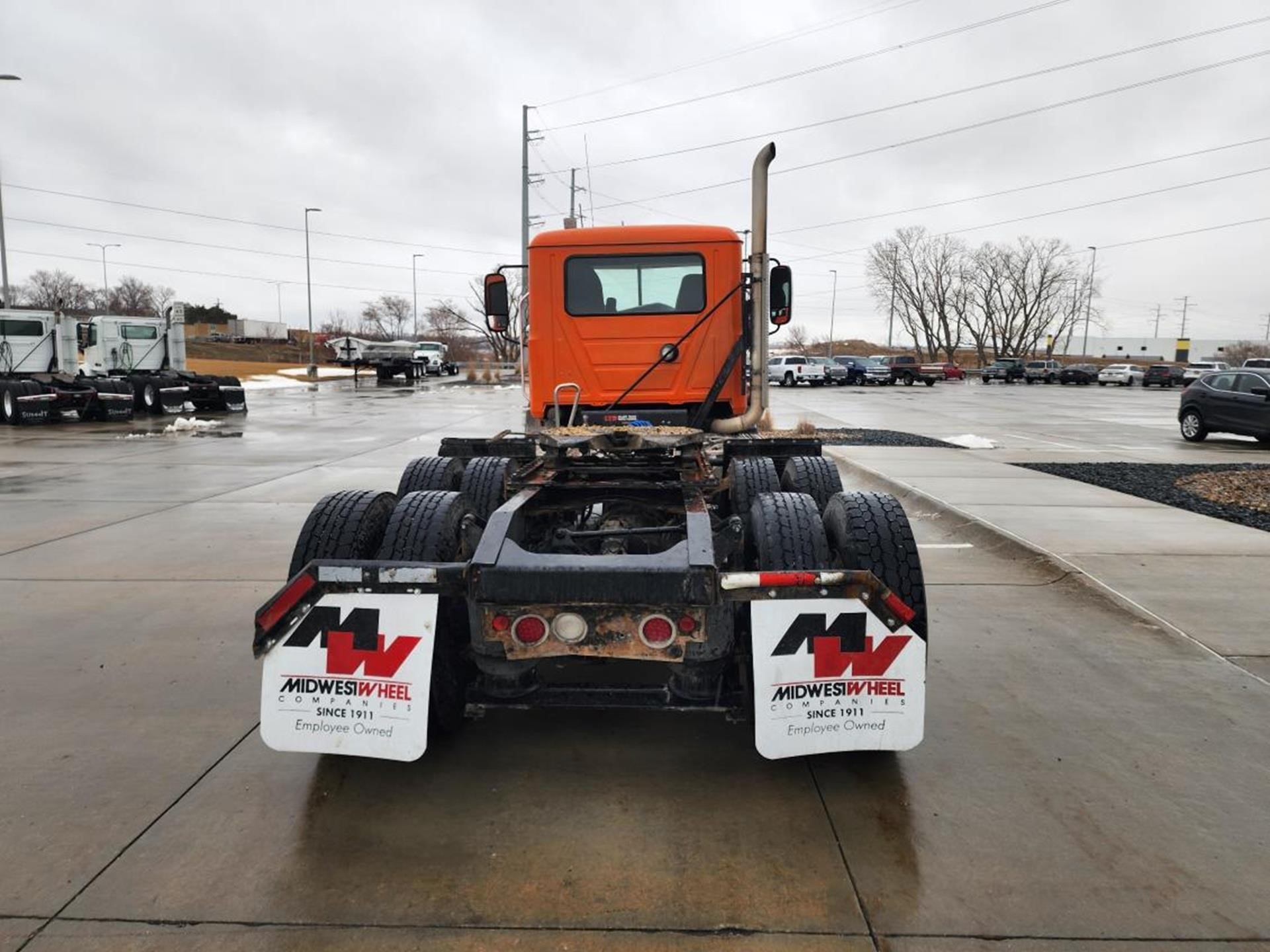 2017 MACK PINNACLE CXU613 - image 4 of 6