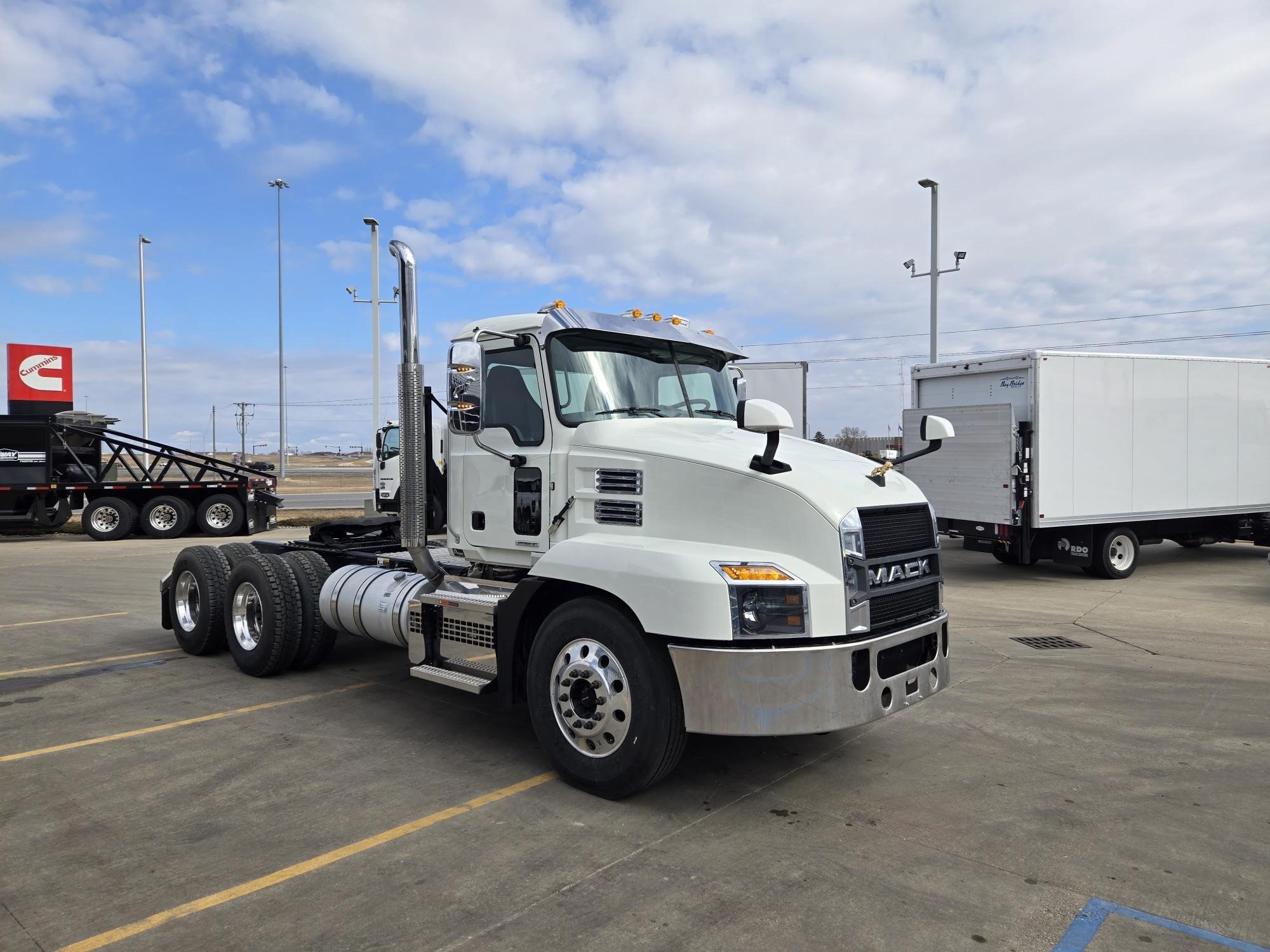 2026 MACK ANTHEM 64T - image 3 of 6