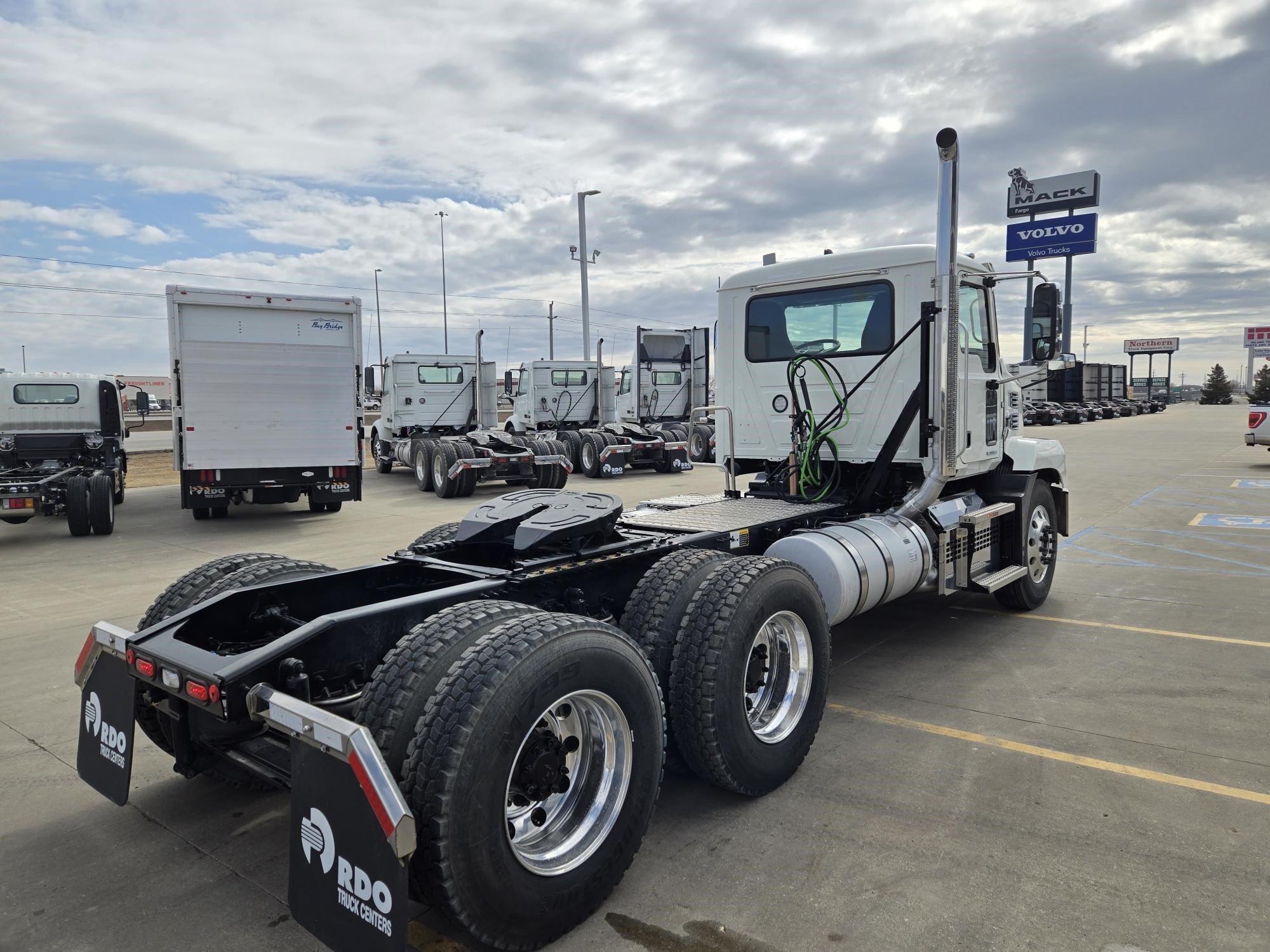 2026 MACK ANTHEM 64T - image 5 of 6