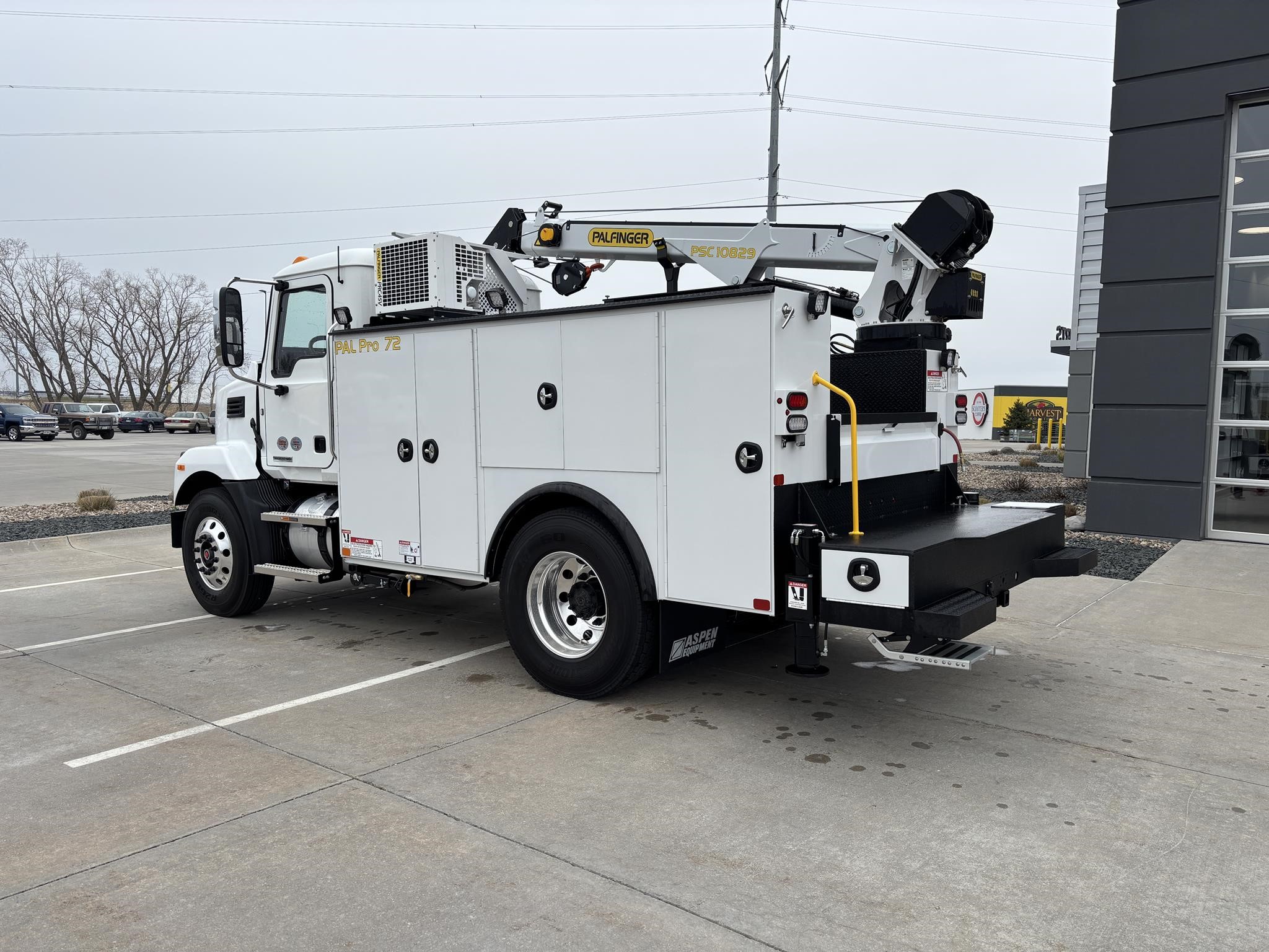 2026 MACK MD7 - image 3 of 6