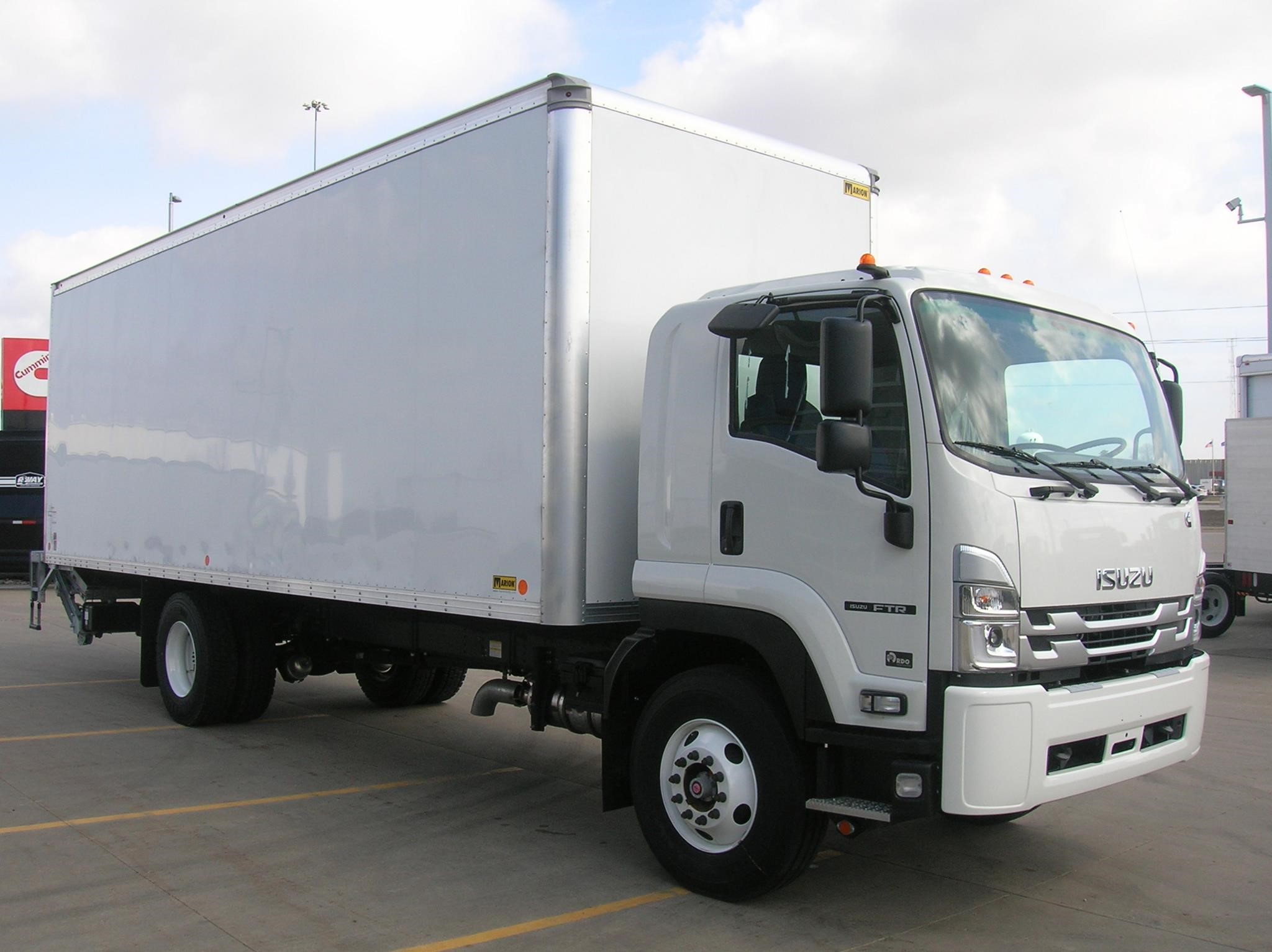 2025 Isuzu FTR - image 3