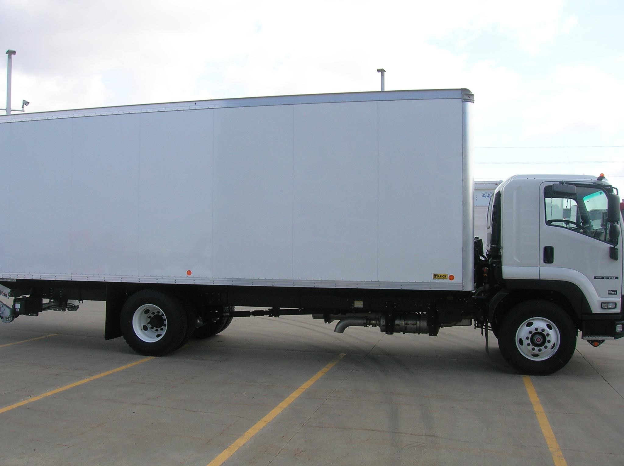 2025 Isuzu FTR - image 4