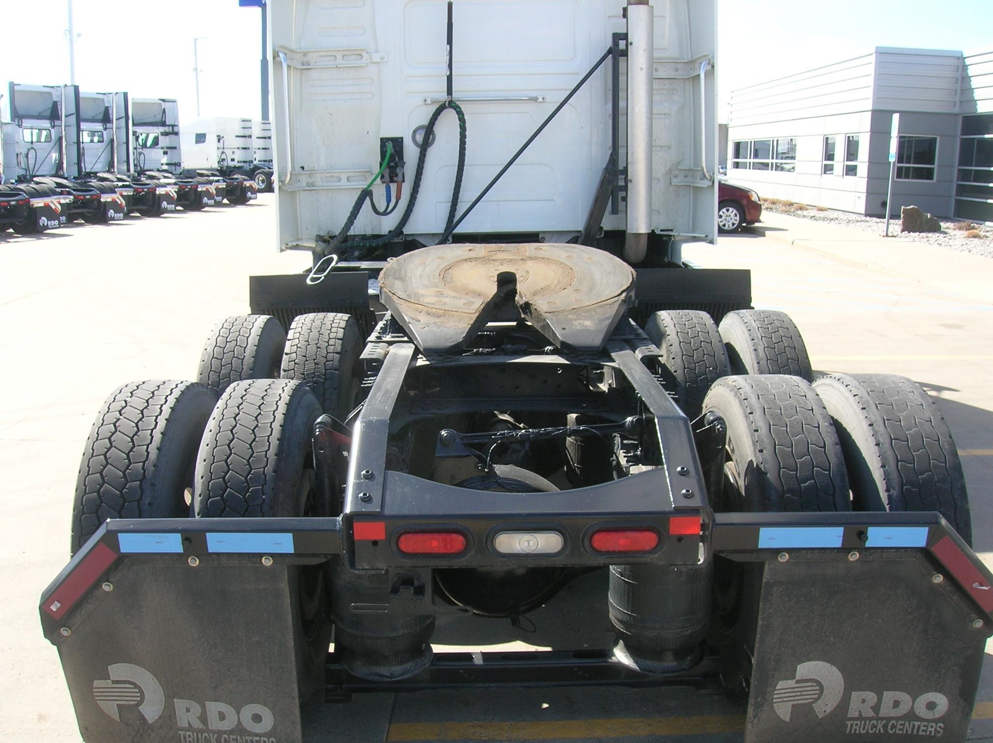 2020 VOLVO VNL64T740 2020 VOLVO VNL64T740 - image 6 of 6