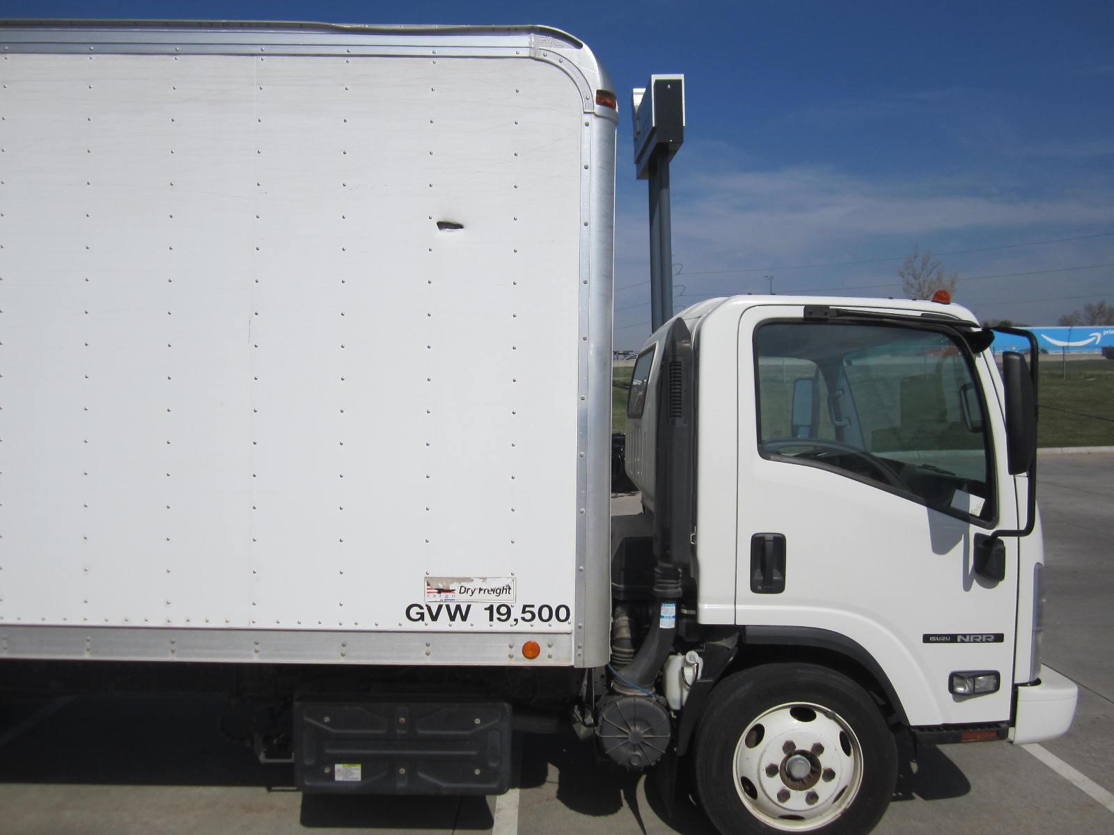 2019 ISUZU NRR - image 5 of 6