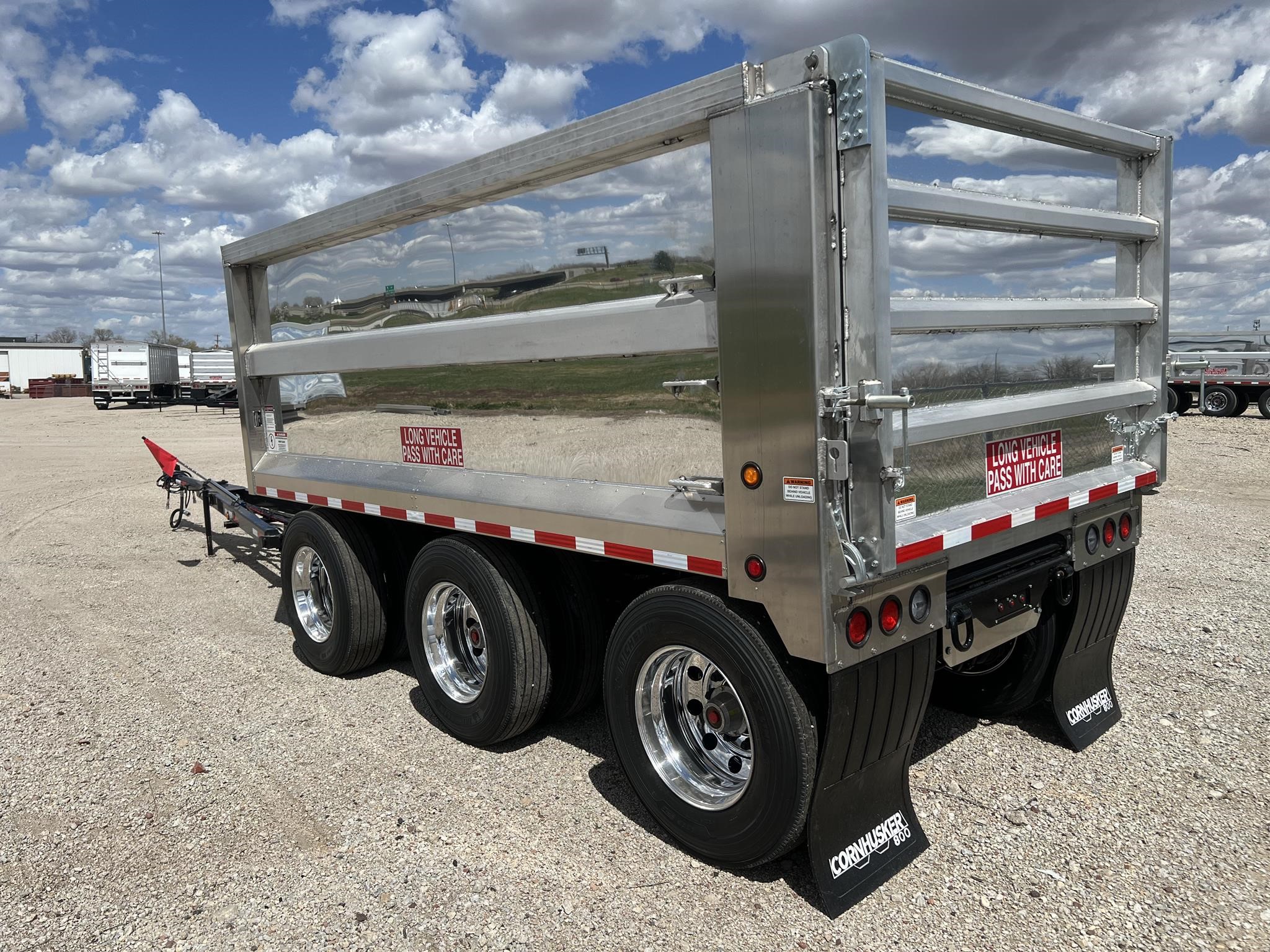 2026 CORNHUSKER 800R - image 3 of 6