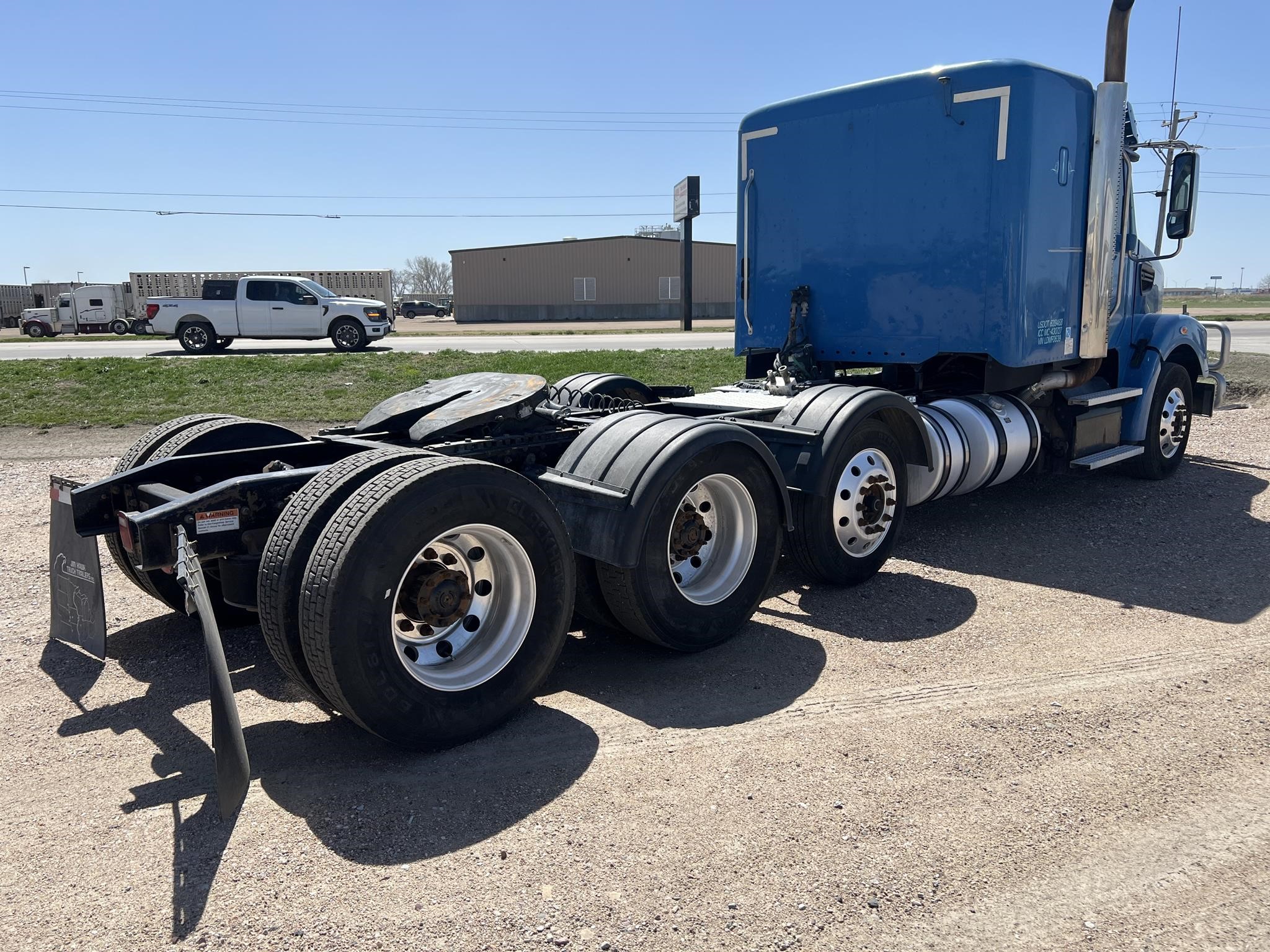 2020 FREIGHTLINER 122SD - image 5 of 6