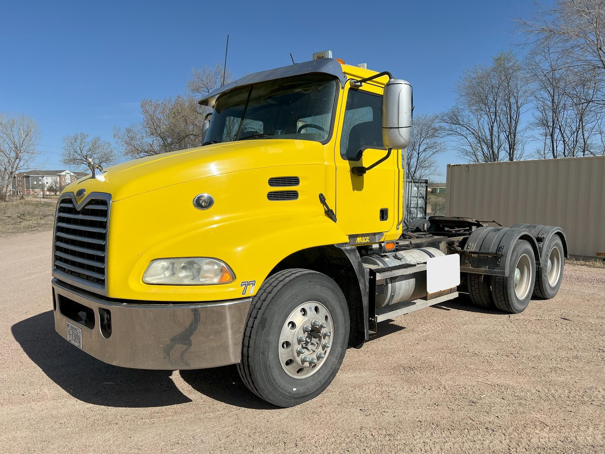 2006 MACK VISION CXN613 - image 1 of 6