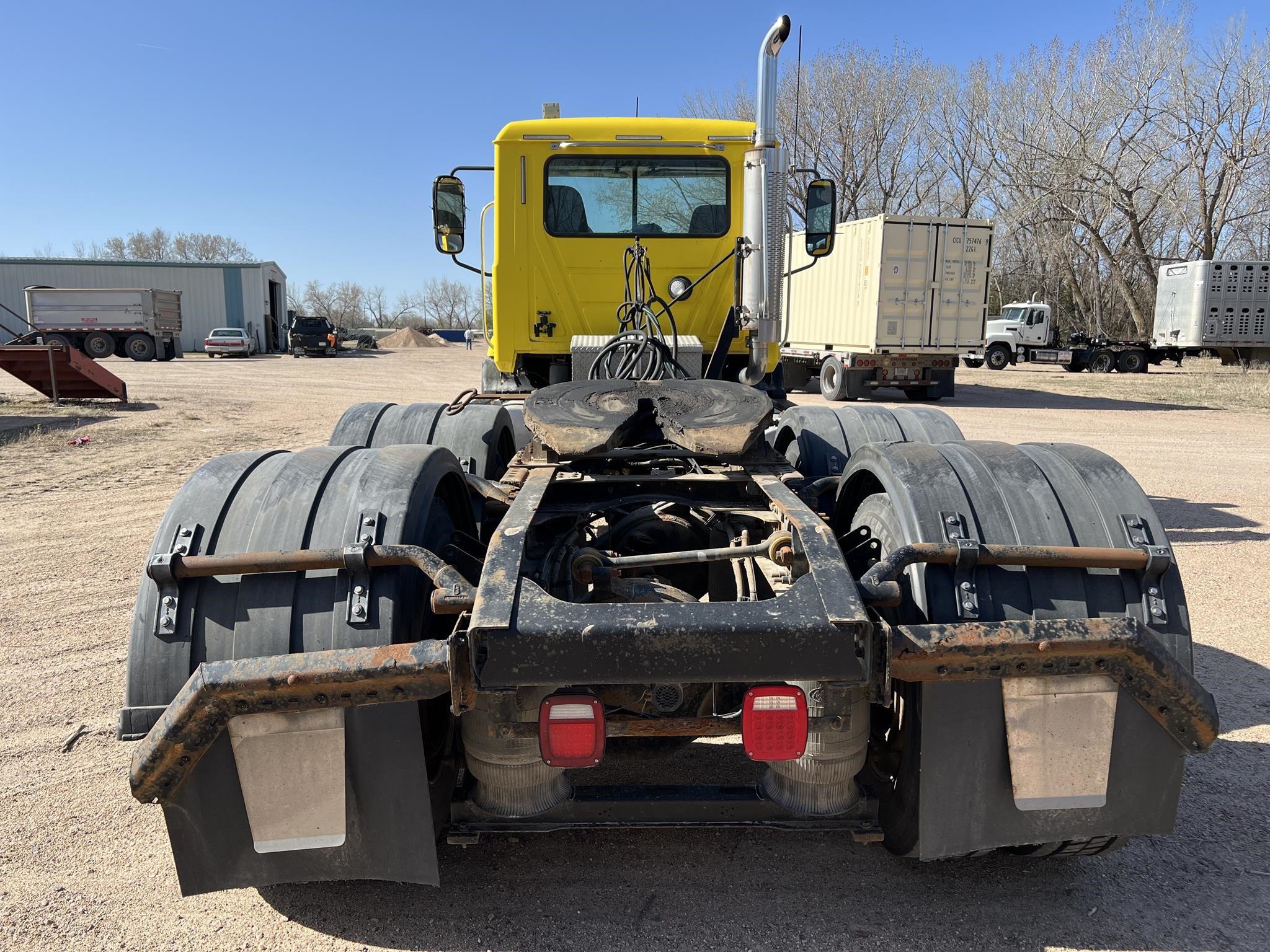 2006 MACK VISION CXN613 - image 4 of 6
