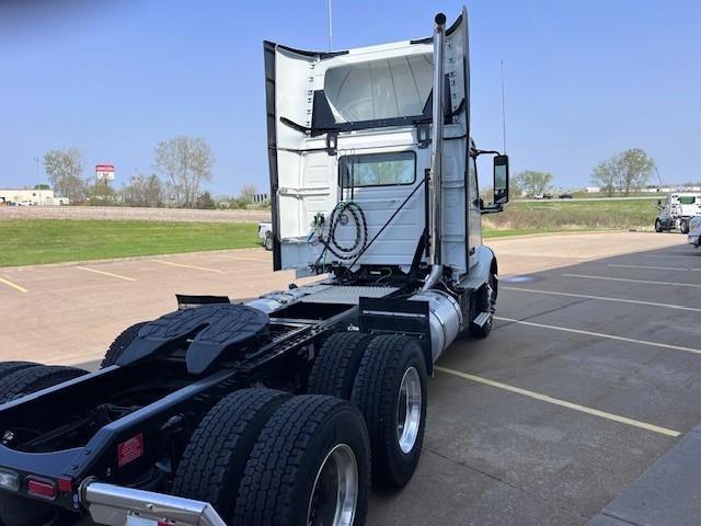 2026 VOLVO VNR64T300 - image 5 of 6