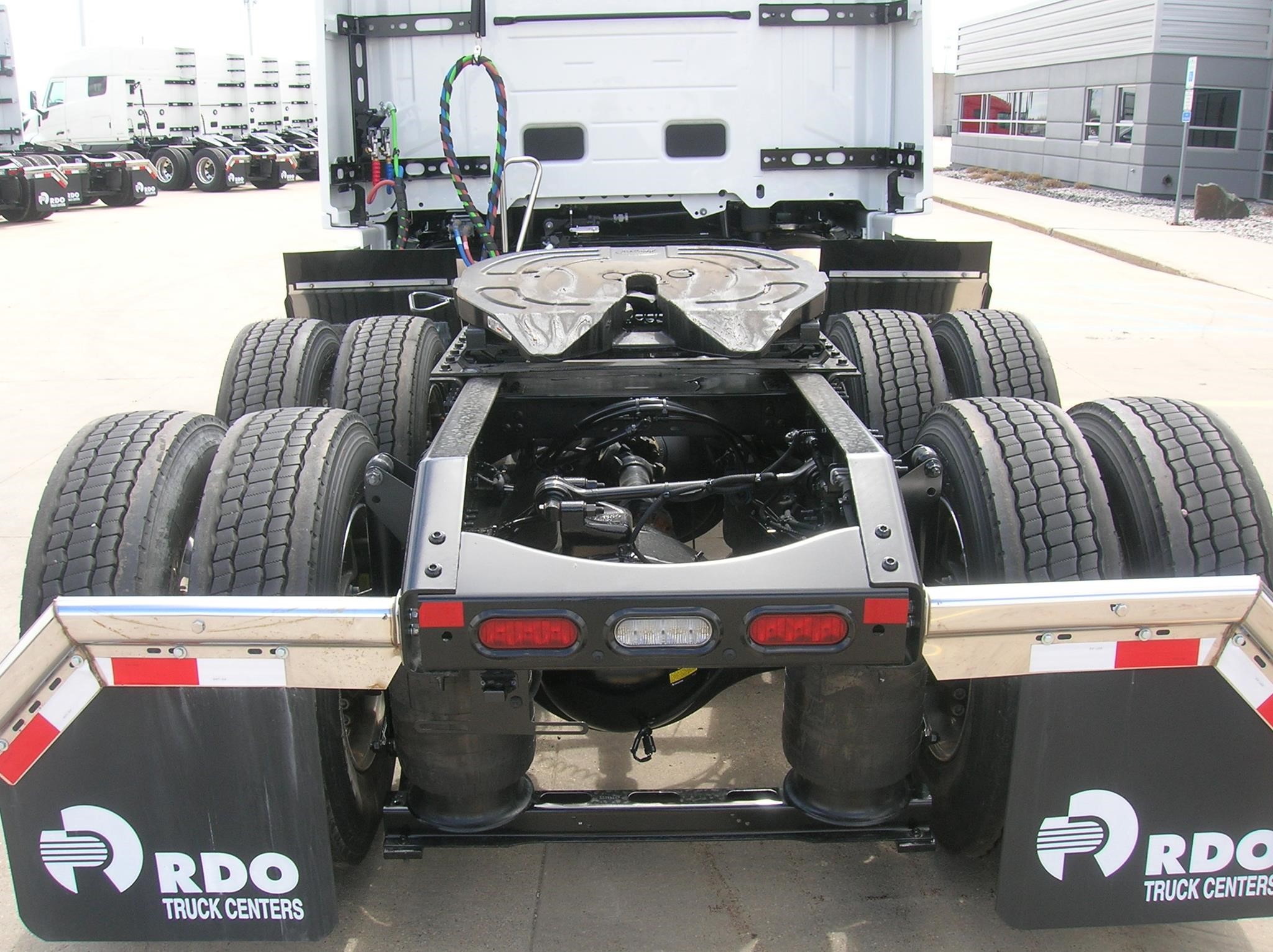 2025 VOLVO VNL64T840 - image 6 of 6