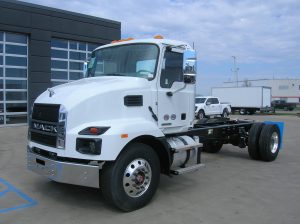 2025 MACK MD7 9054097593