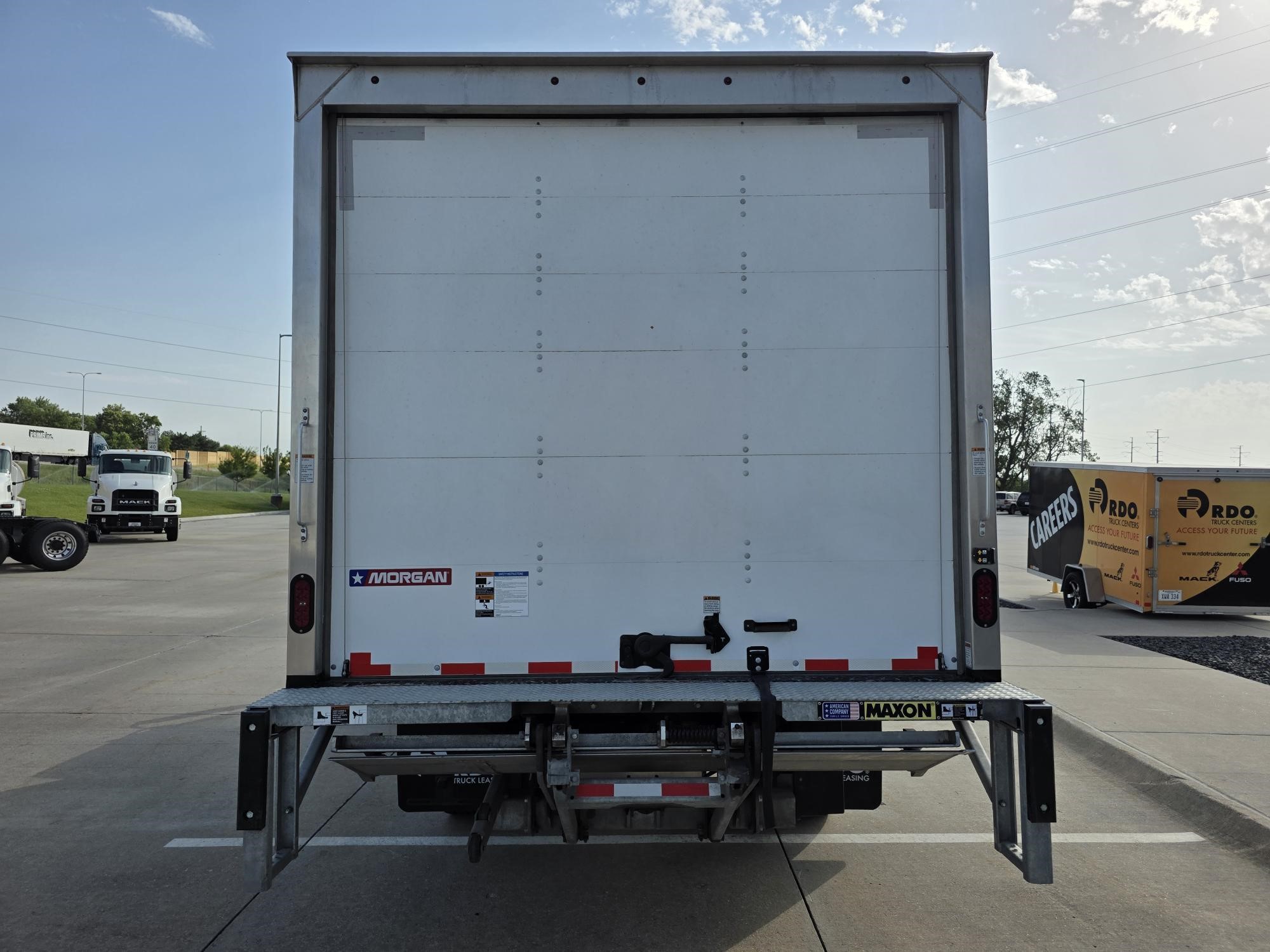2024 ISUZU NPR XD - image 4 of 6