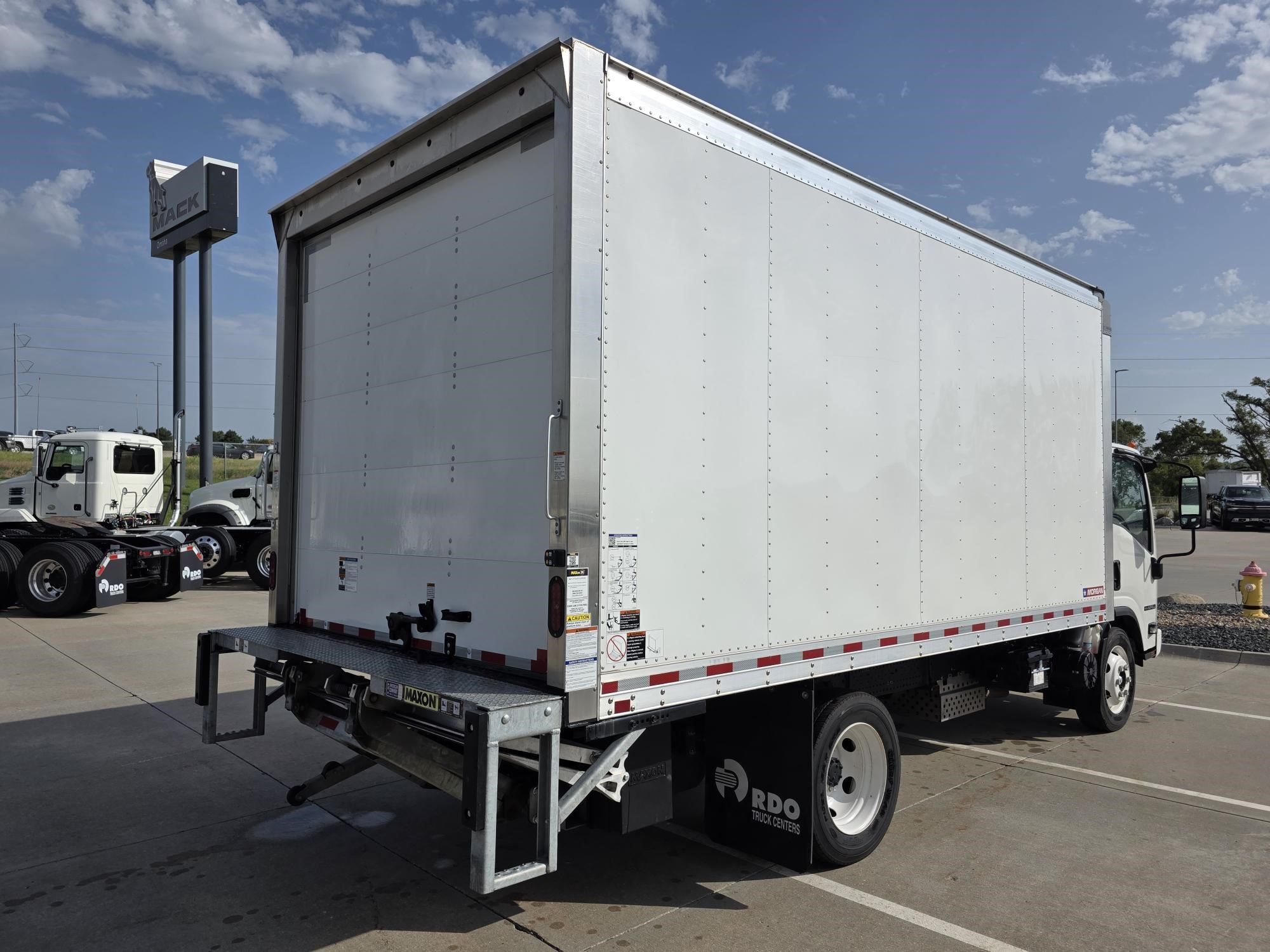 2024 ISUZU NPR HD - image 5 of 6