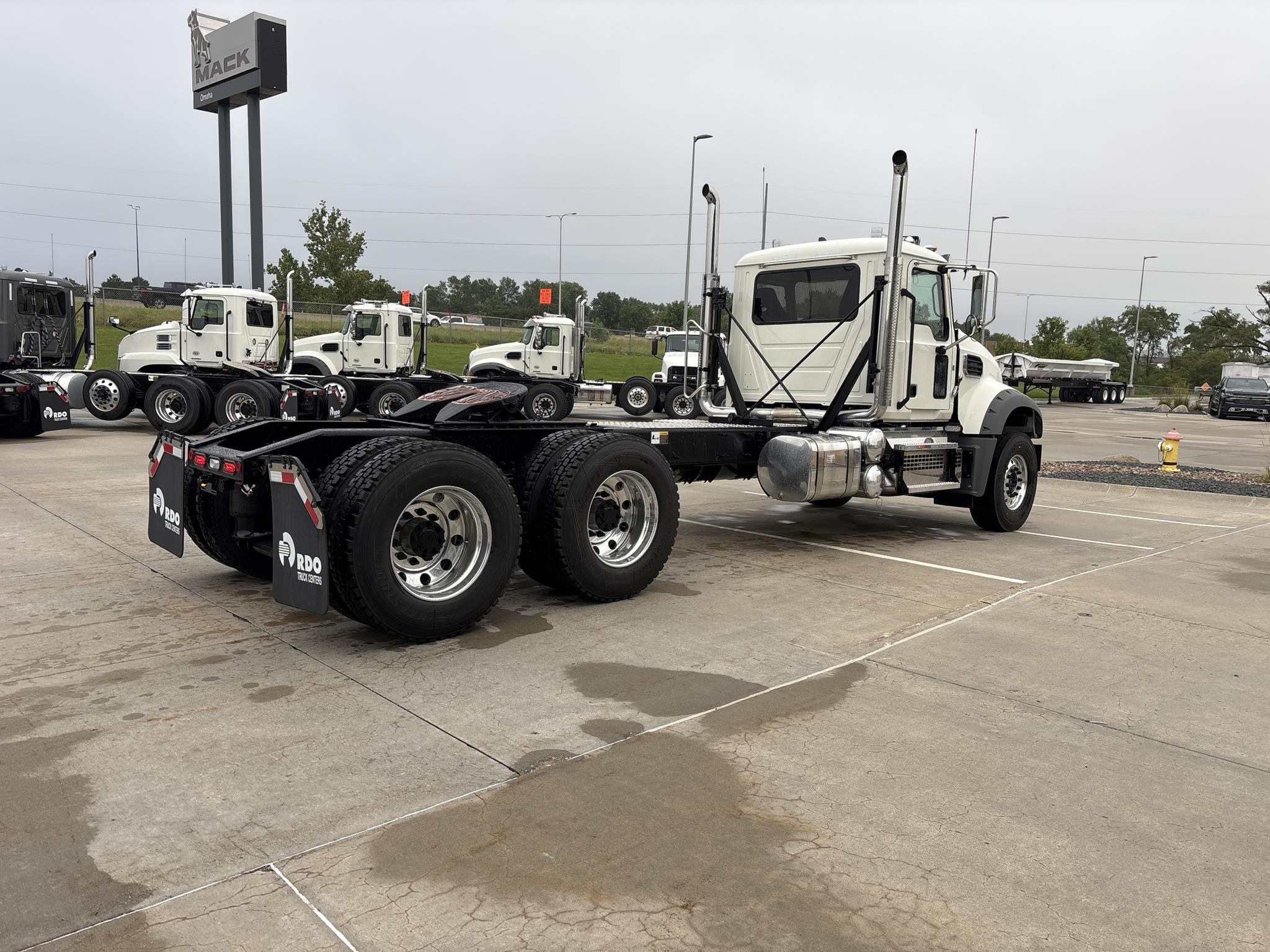 2026 MACK GRANITE 64FT - image 5 of 6