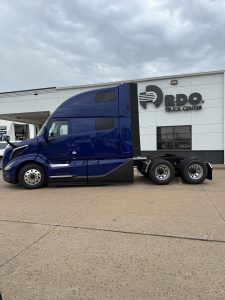 2026 VOLVO VNL64T860 9073178686