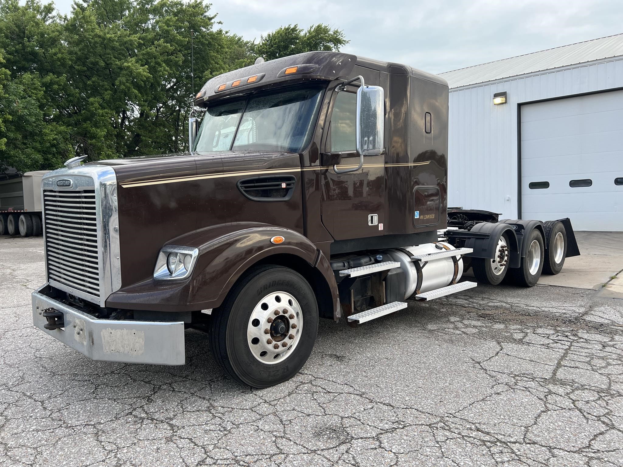 2020 FREIGHTLINER 122SD - image 1 of 6