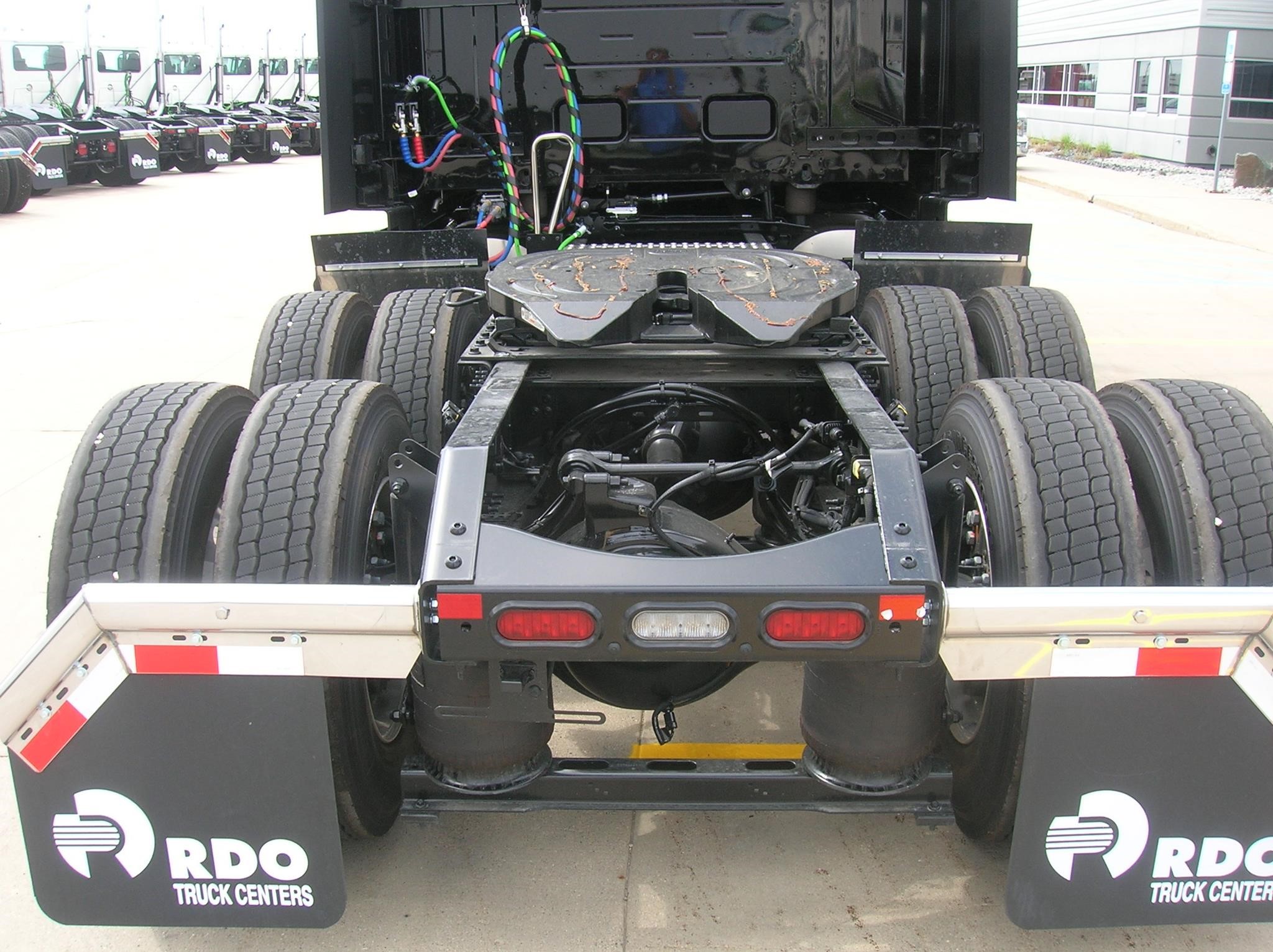 2026 VOLVO VNL64T860 - image 6 of 6