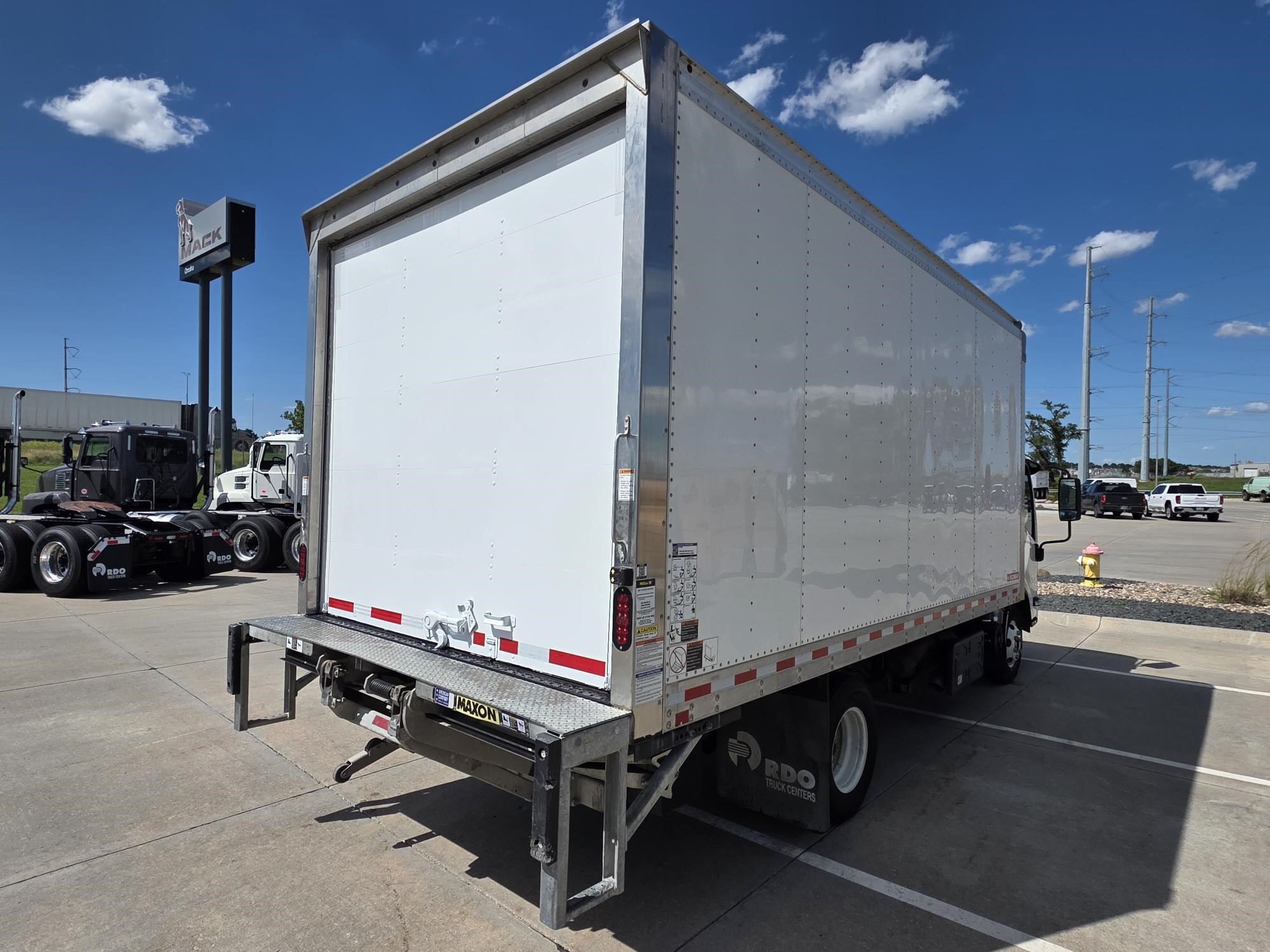 2024 HINO S4 - image 5 of 6