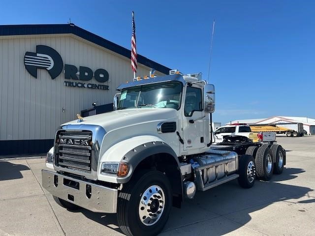 2026 MACK GRANITE 84FT - image 1 of 6