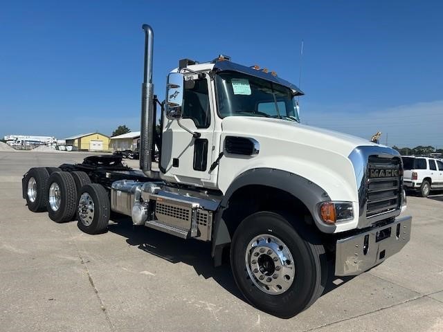 2026 MACK GRANITE 84FT - image 6 of 6