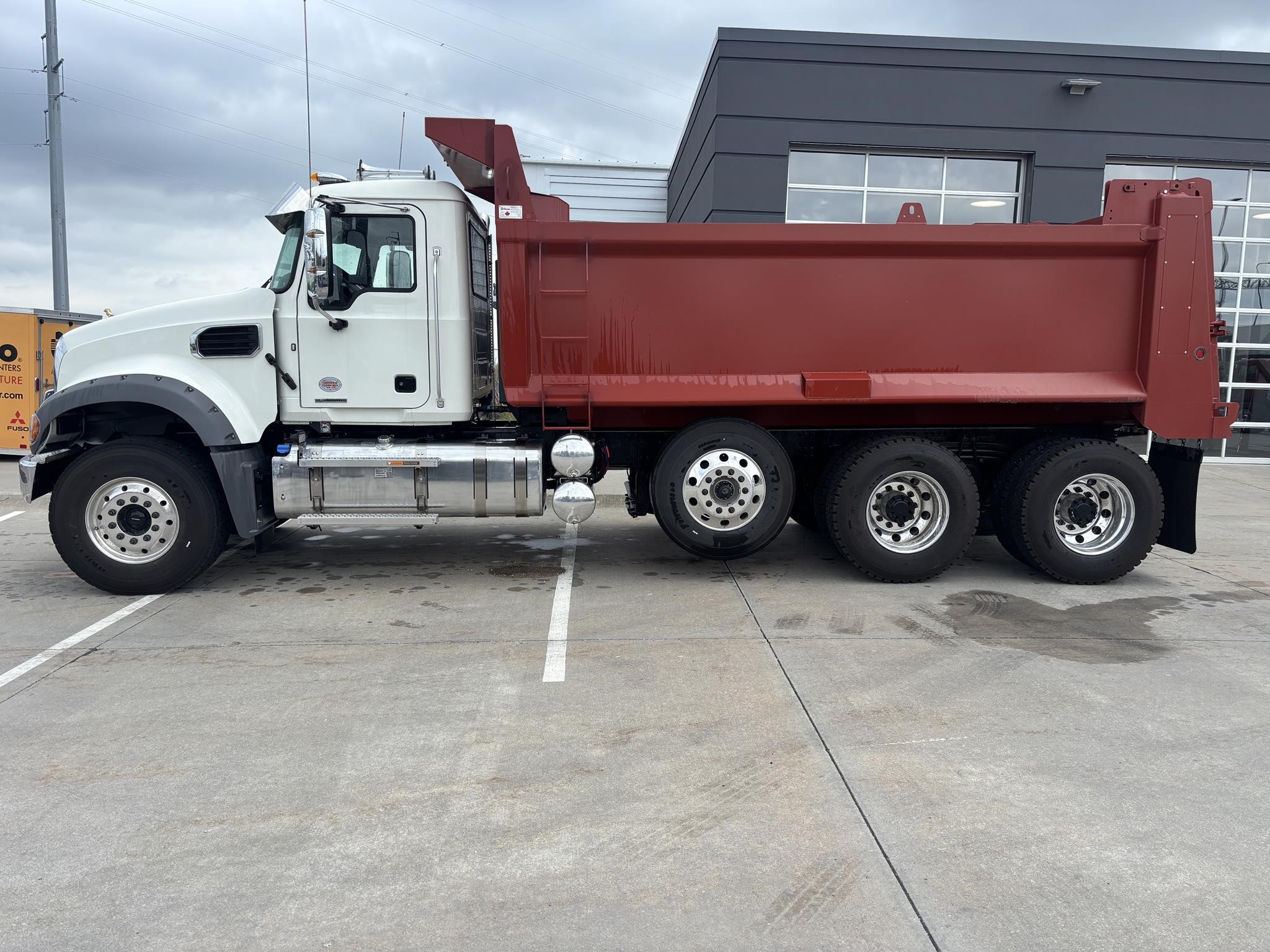 2026 MACK GRANITE 84FR - image 2 of 6