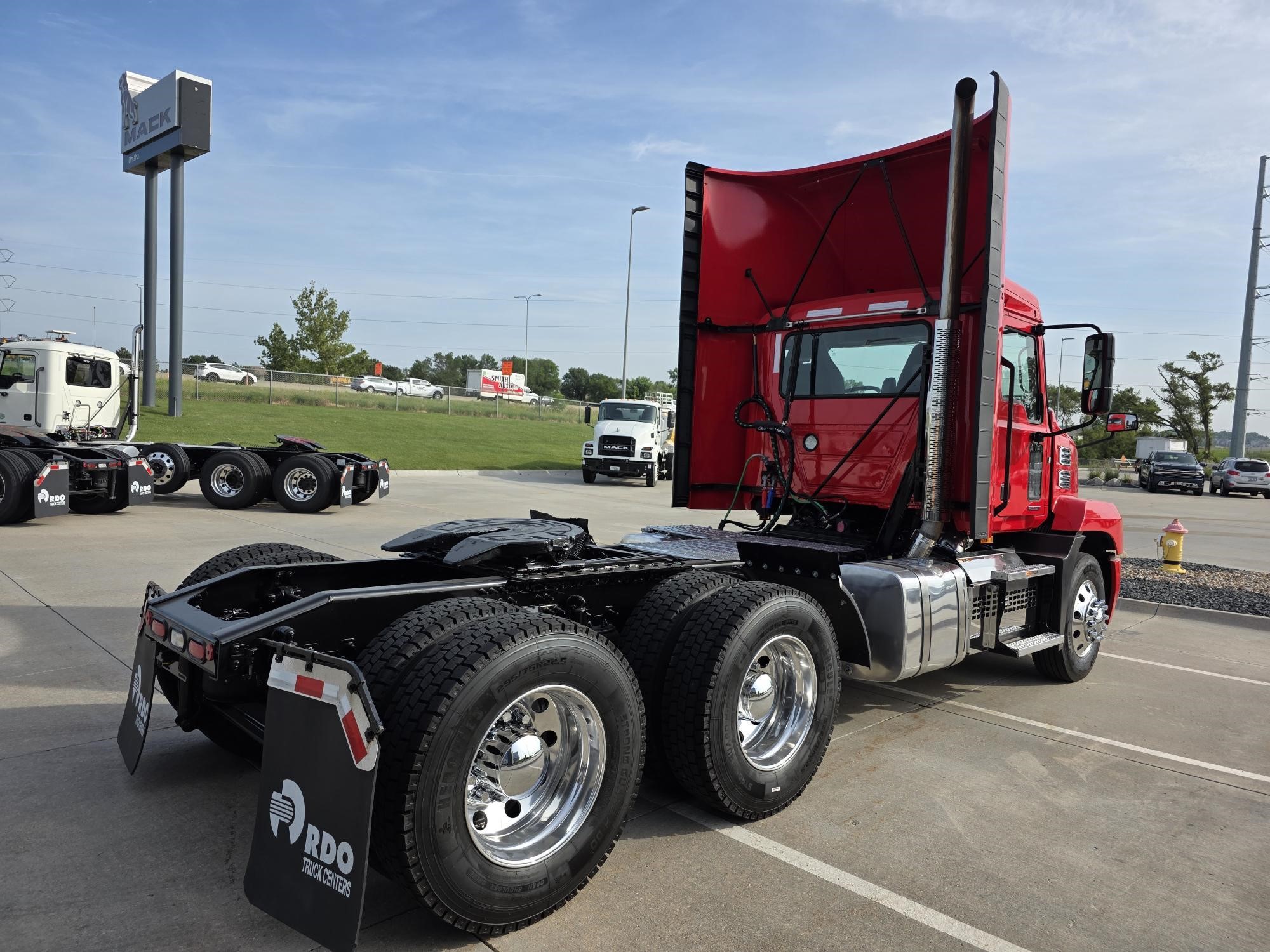 2022 MACK ANTHEM 64T - image 5 of 6