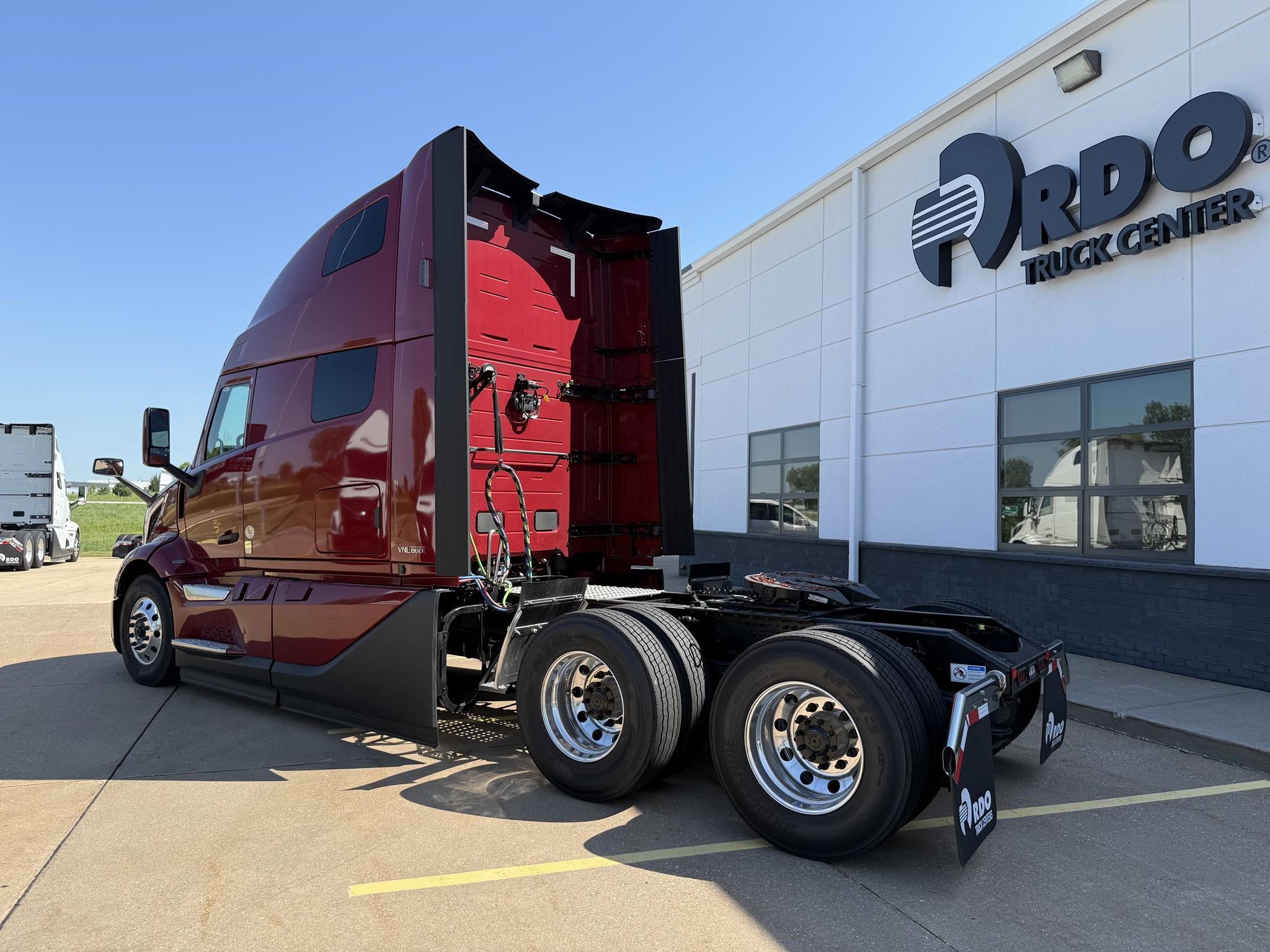 2026 VOLVO VNL64T860 - image 6 of 6