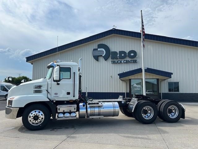 2026 MACK ANTHEM 64T - image 2 of 6
