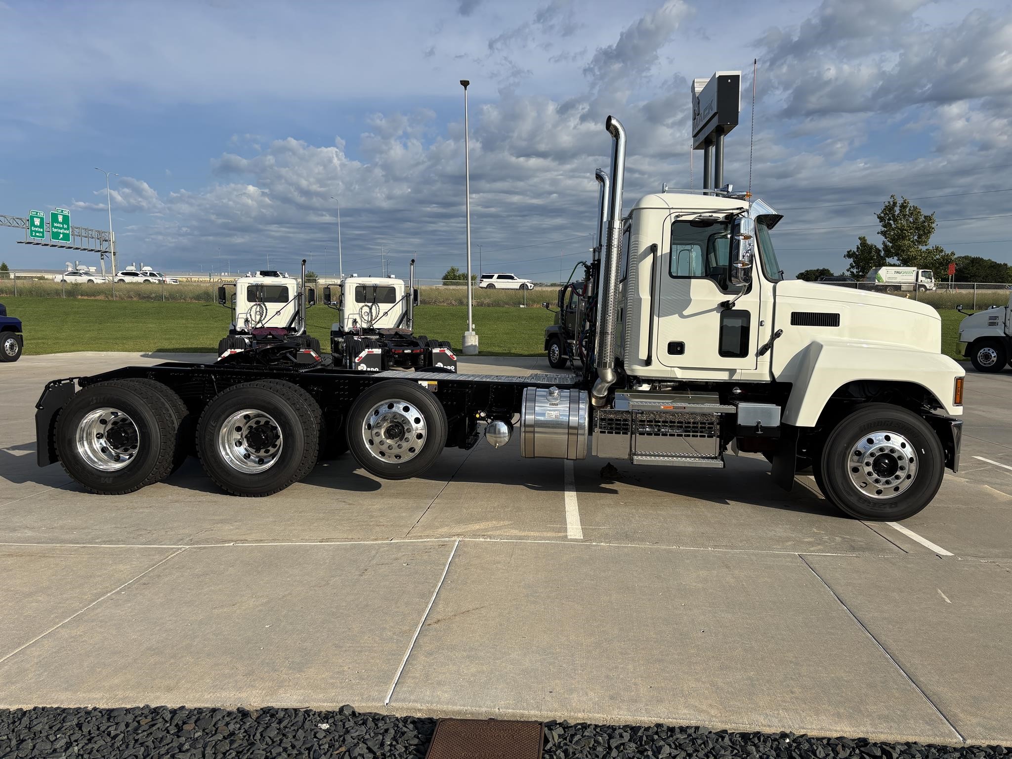 2026 MACK PINNACLE 84T - image 6 of 6