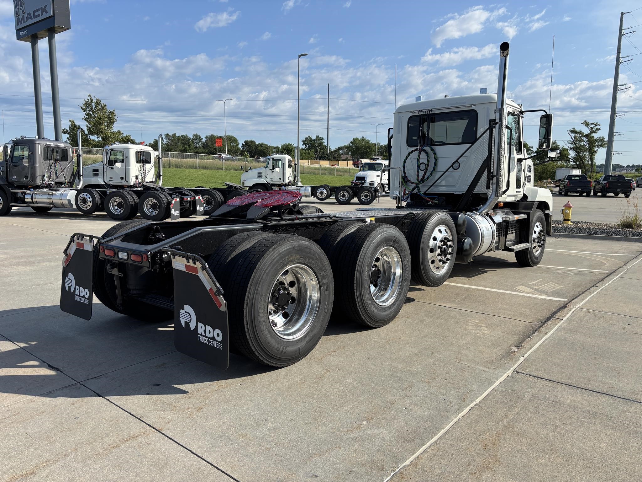 2026 MACK ANTHEM 84T - image 5 of 6