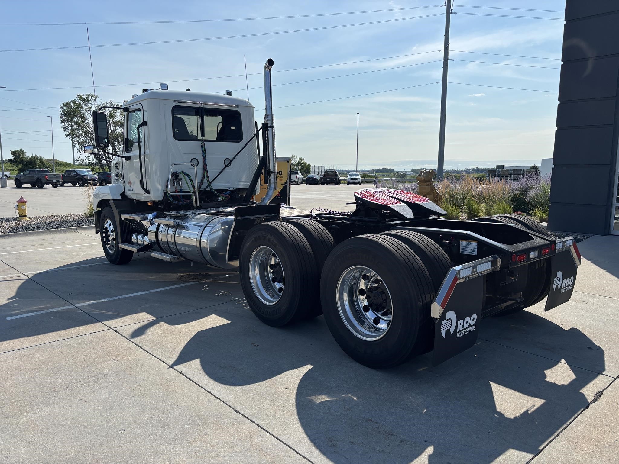 2026 MACK ANTHEM 64T - image 3 of 6