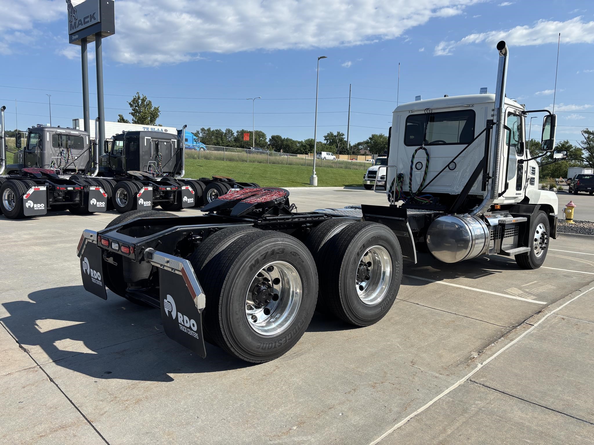 2026 MACK ANTHEM 64T - image 5 of 6