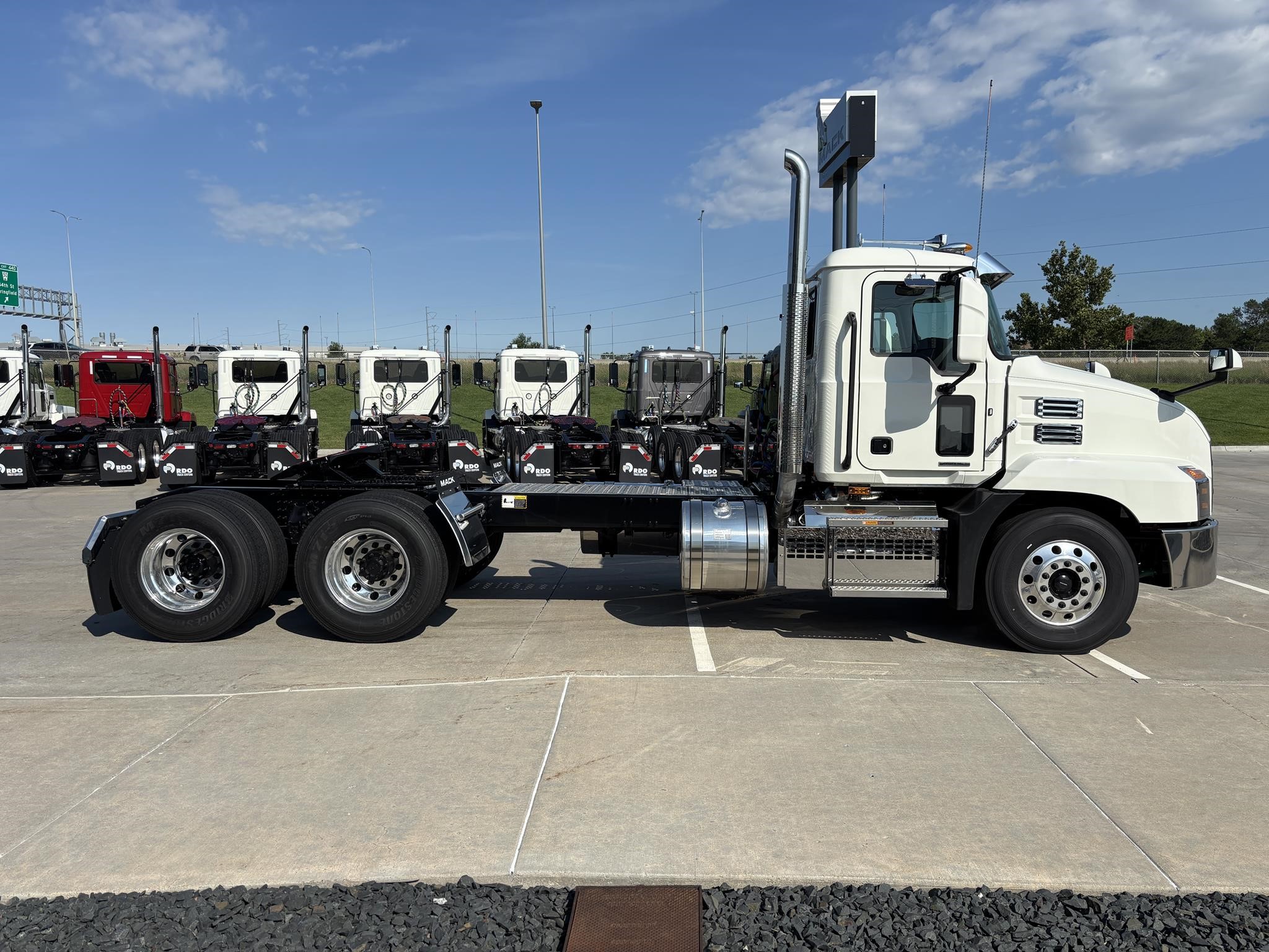 2026 MACK ANTHEM 64T - image 6 of 6
