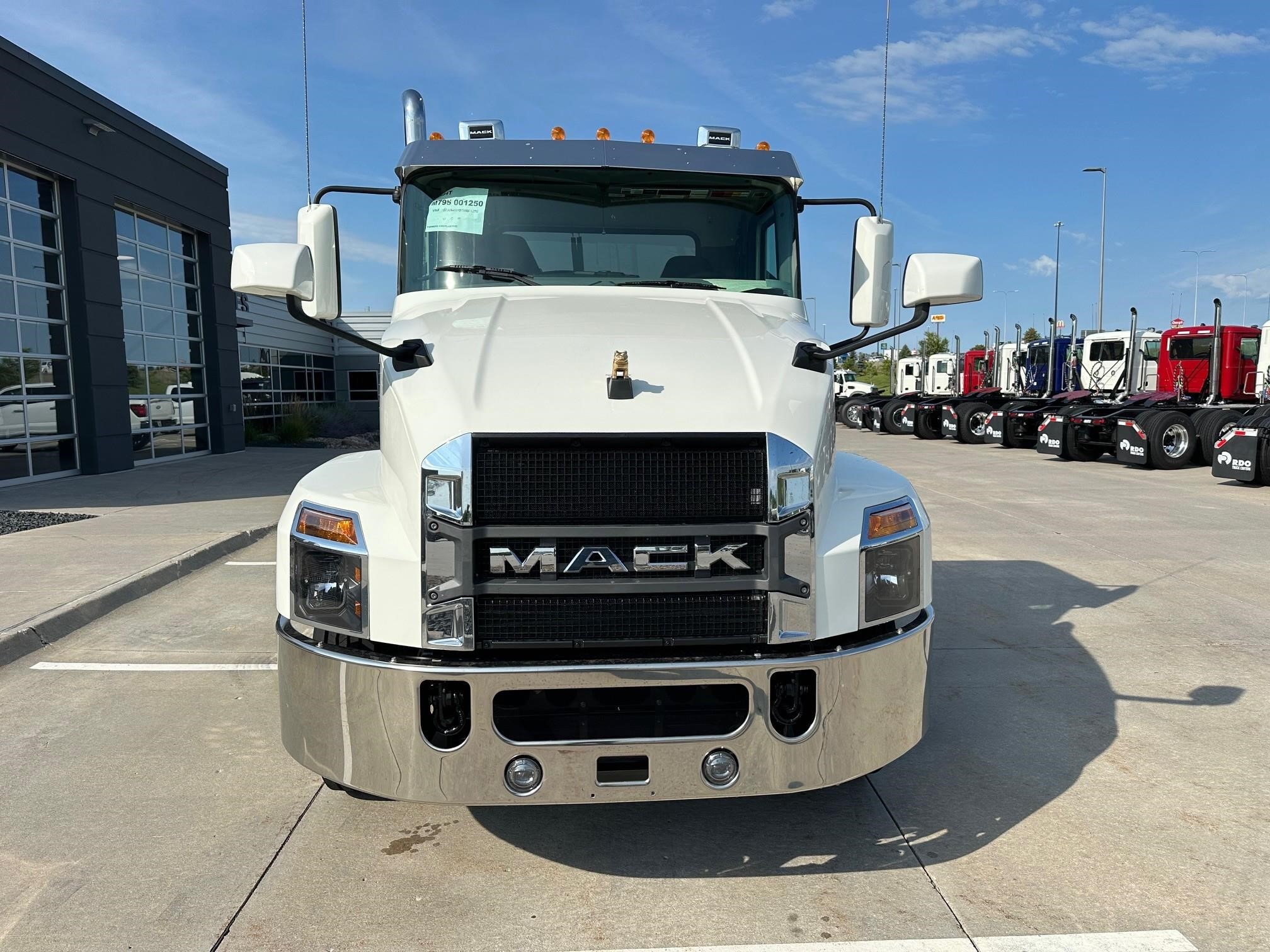 2026 MACK ANTHEM 84T - image 6 of 6