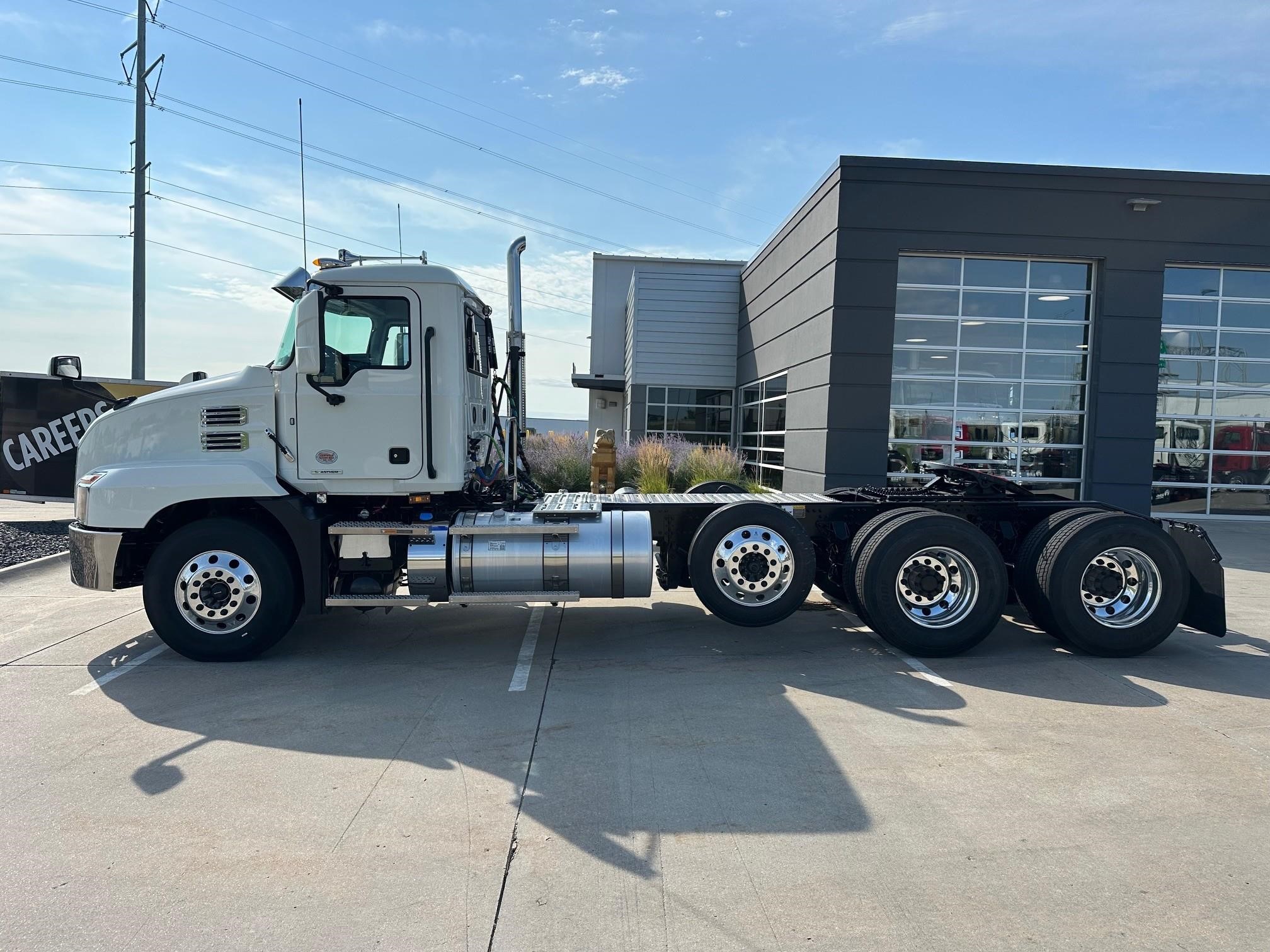 2026 MACK ANTHEM 84T - image 2 of 6