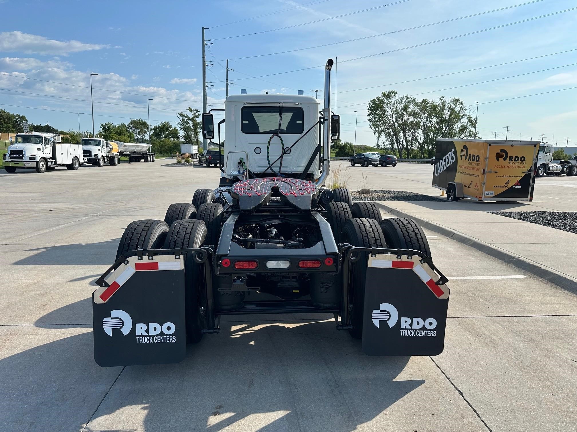 2026 MACK ANTHEM 84T - image 3 of 6