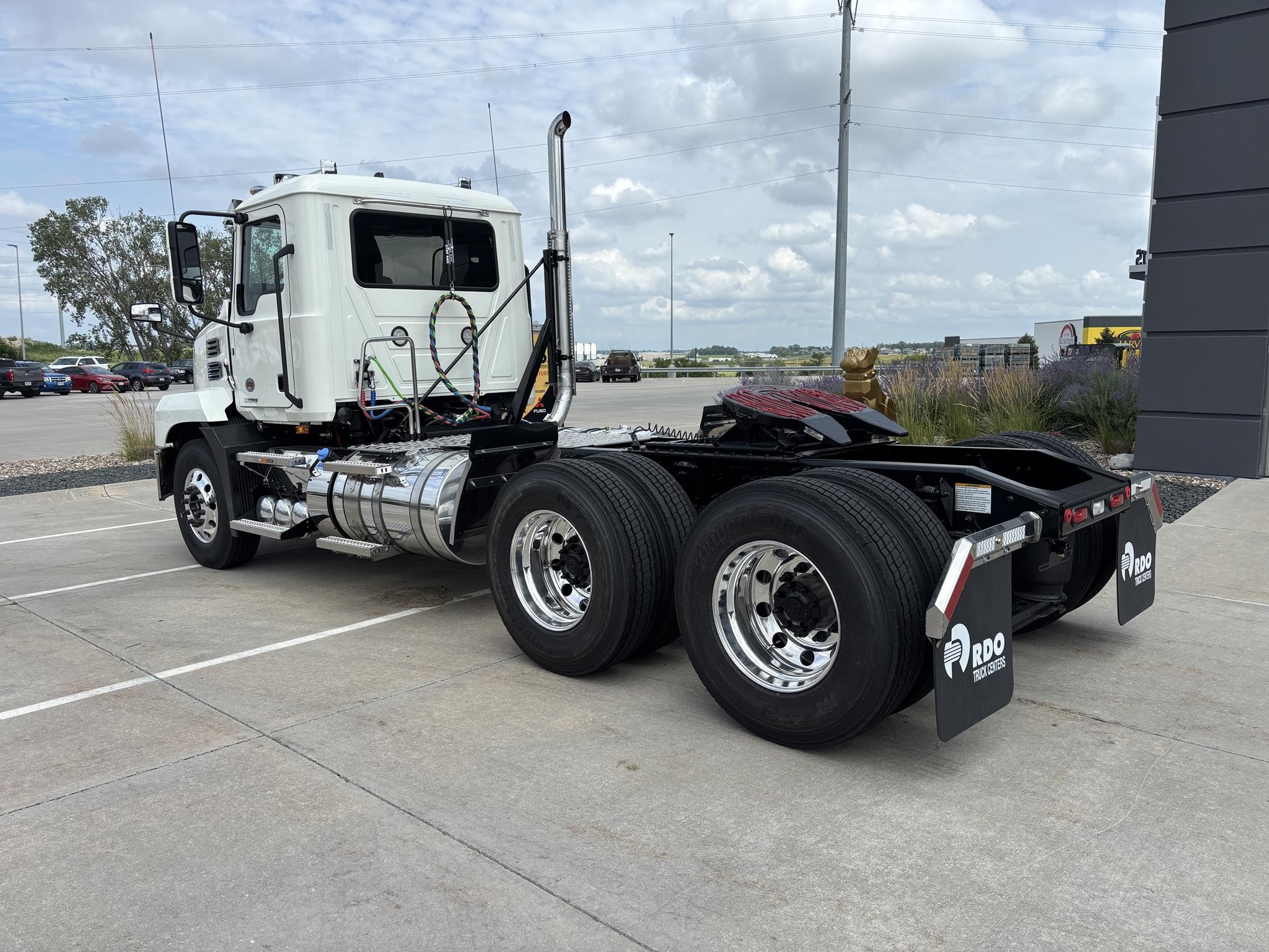 2026 MACK ANTHEM 64T - image 2 of 6