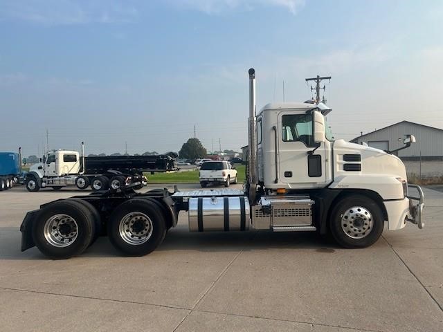 2020 MACK ANTHEM 64T - image 5 of 6