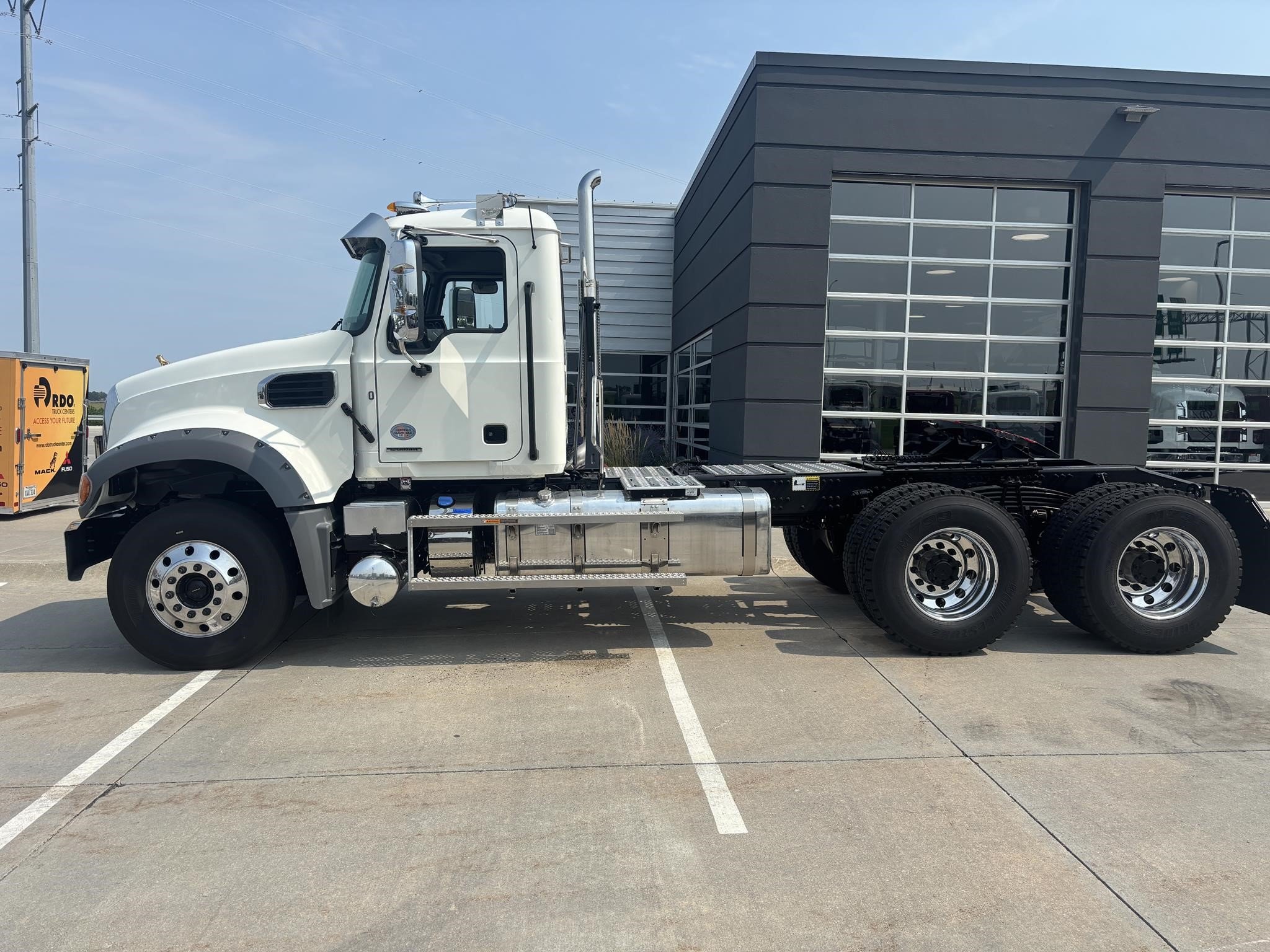 2026 MACK GRANITE 64FT - image 2 of 6