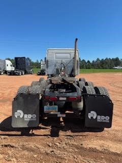 2019 VOLVO VHD84FT400 - image 6 of 6