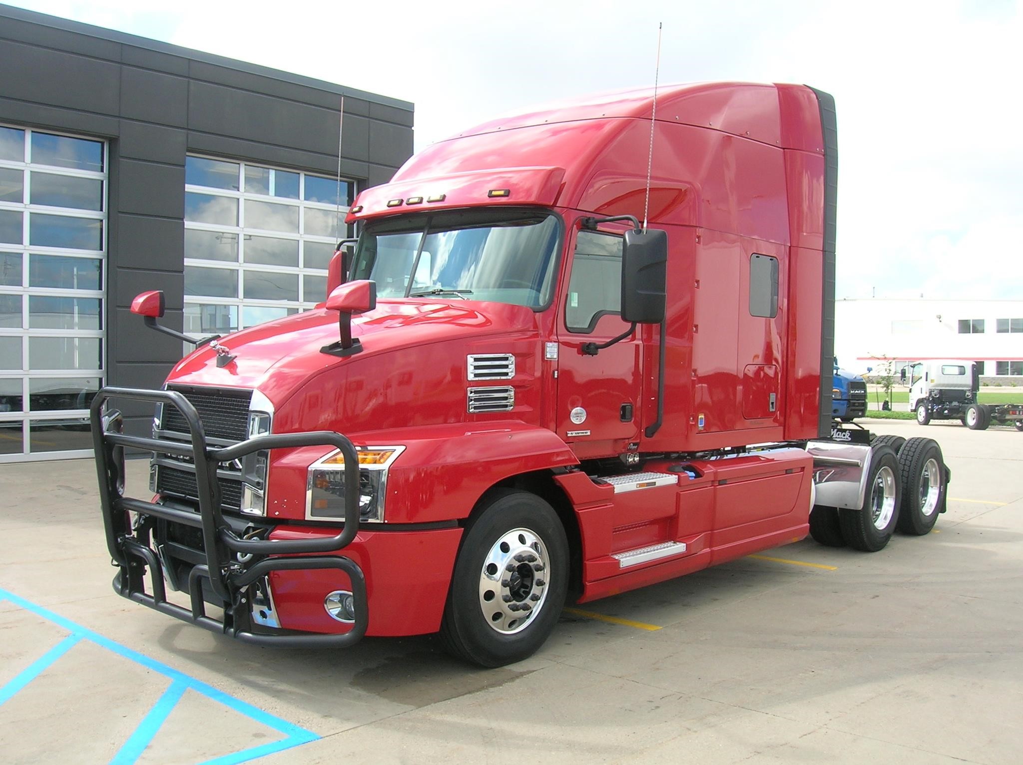 2022 MACK ANTHEM 64T - image 1 of 6