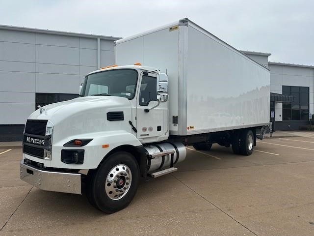 2026 MACK MD6 - image 1 of 6