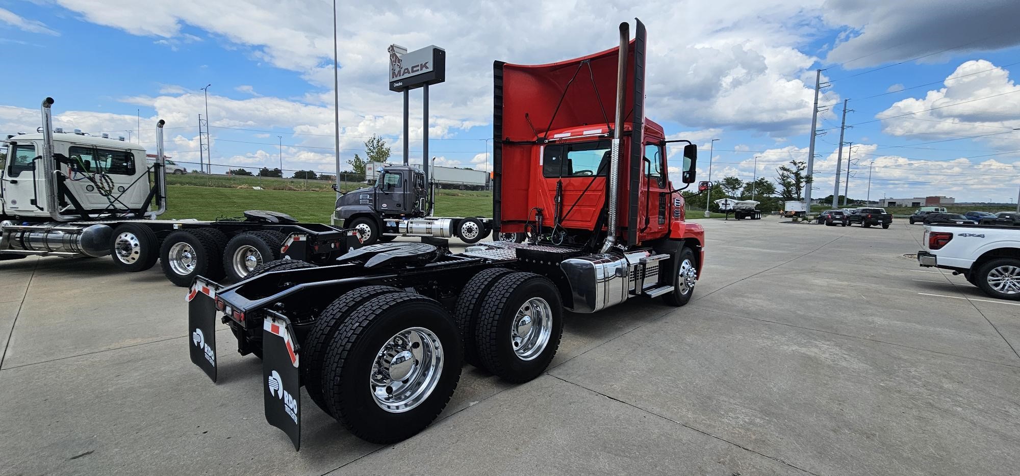 2022 MACK ANTHEM 64T - image 5 of 6