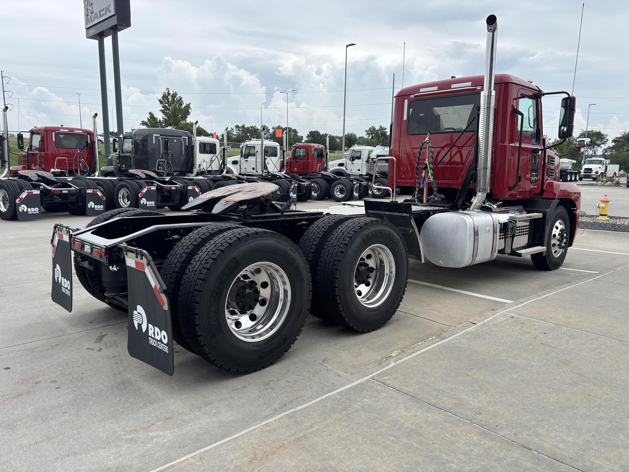2026 MACK ANTHEM 64T - image 5 of 6