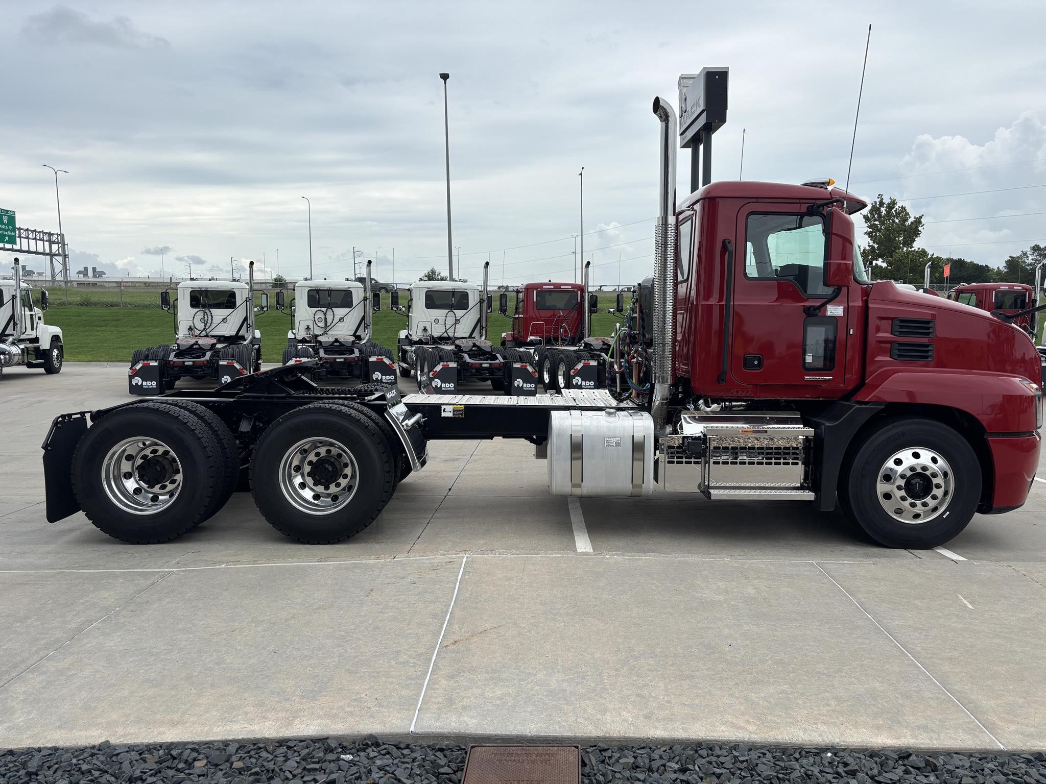 2026 MACK ANTHEM 64T - image 6 of 6
