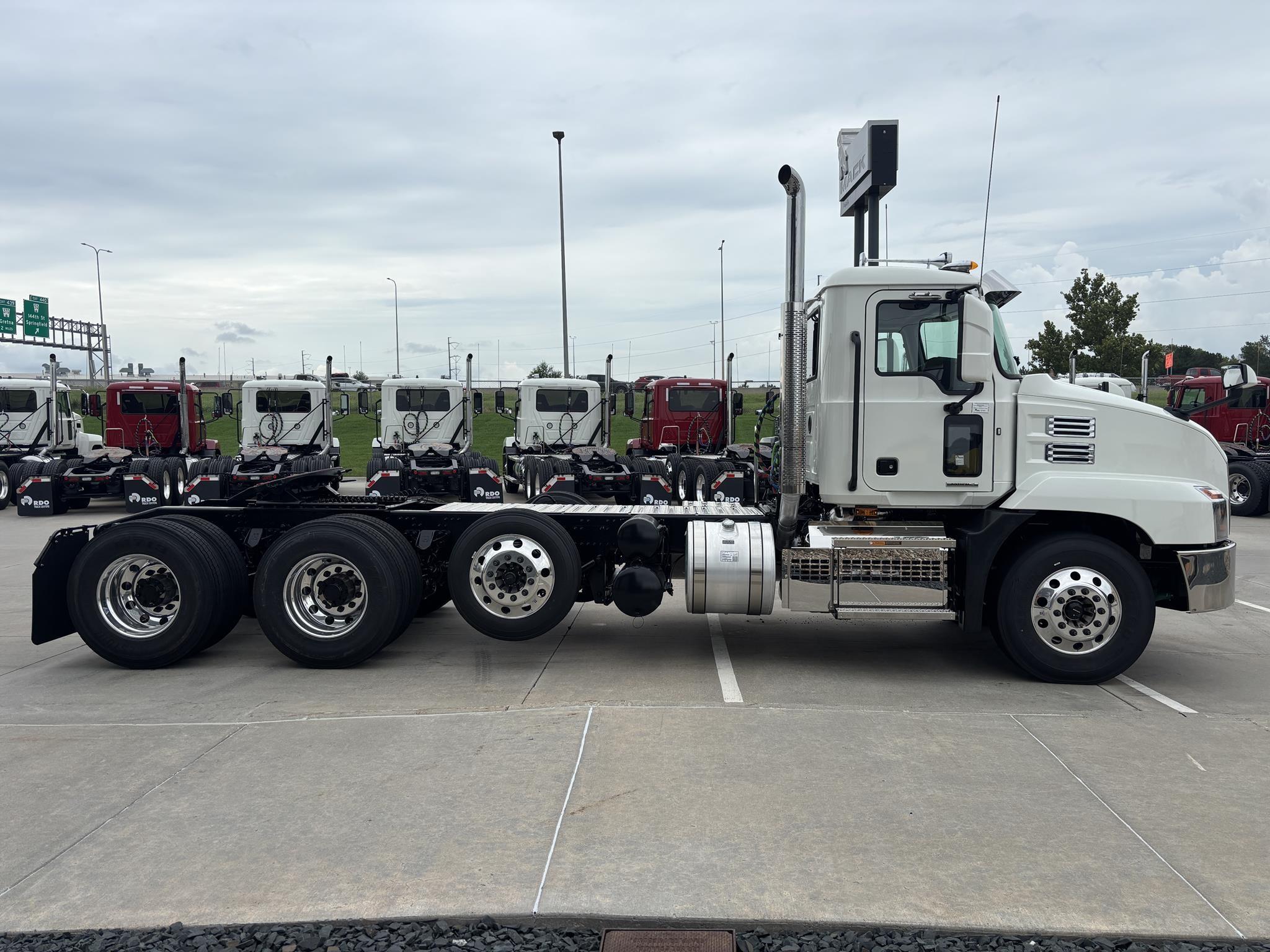 2026 MACK ANTHEM 84T - image 6 of 6