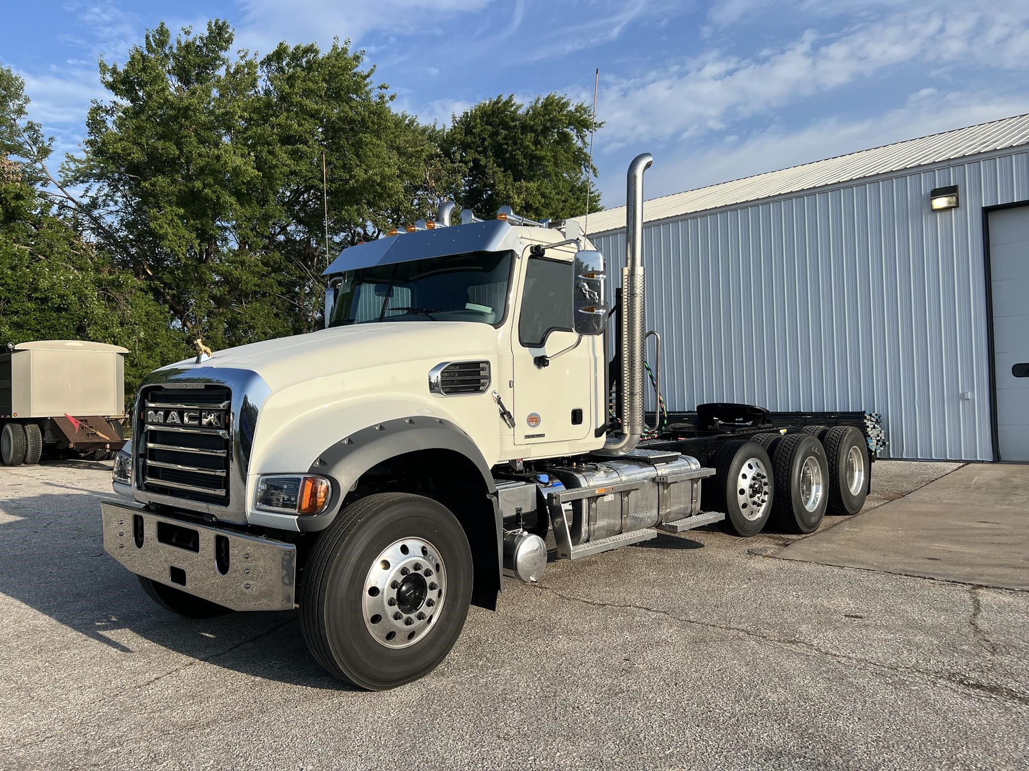2026 MACK GRANITE 84FT - image 1 of 6