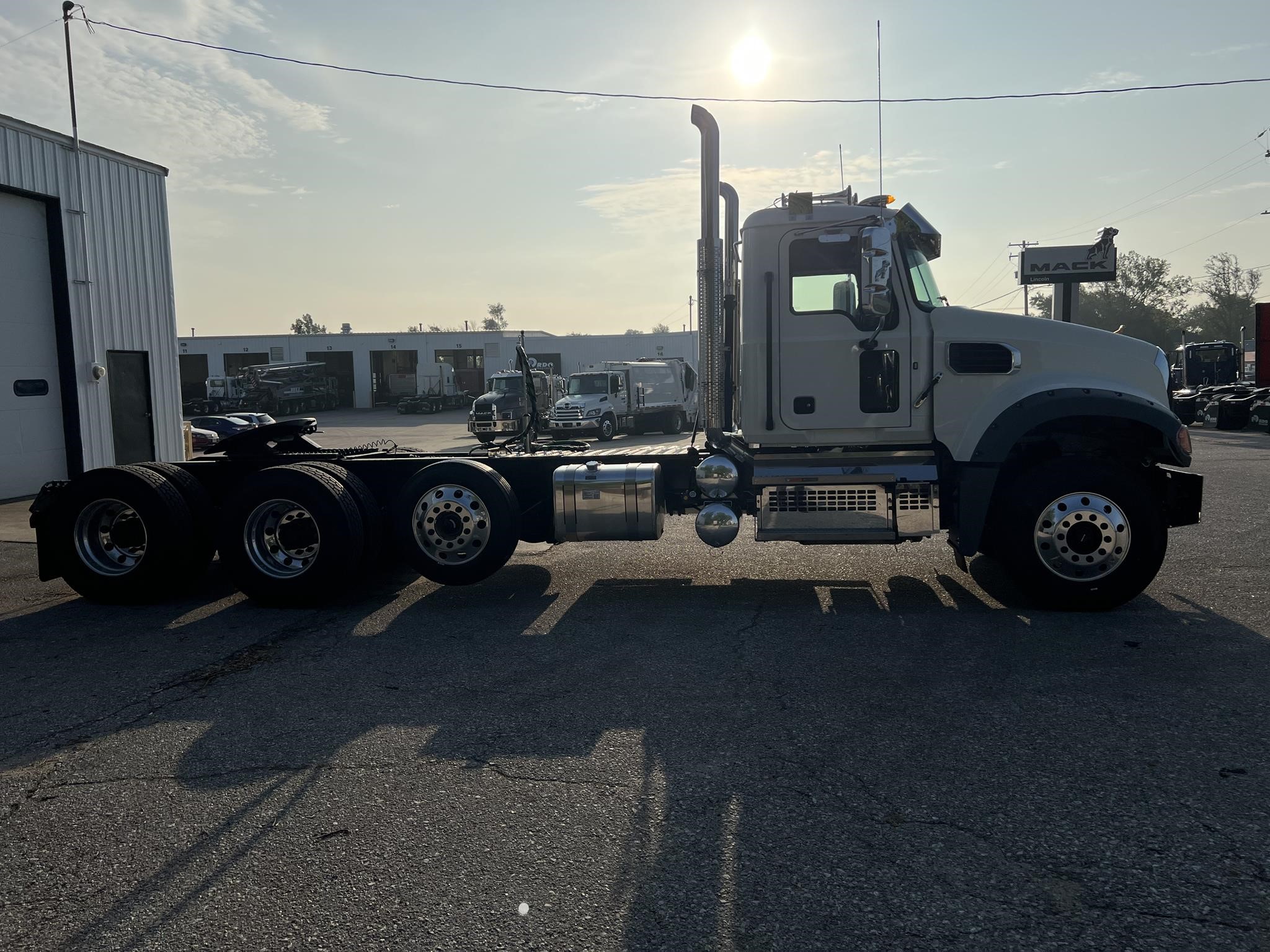 2026 MACK GRANITE 84FT - image 6 of 6