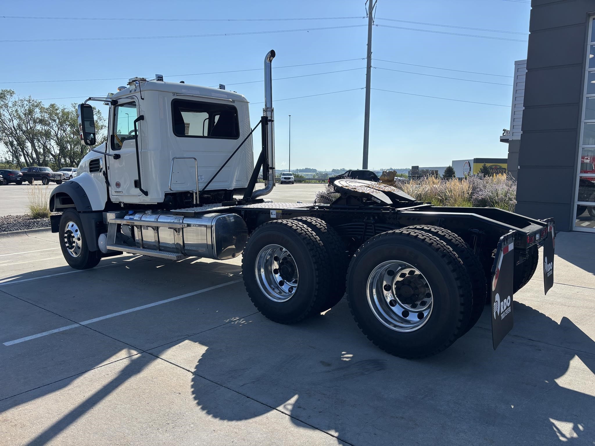 2026 MACK GRANITE 64FT - image 3 of 6