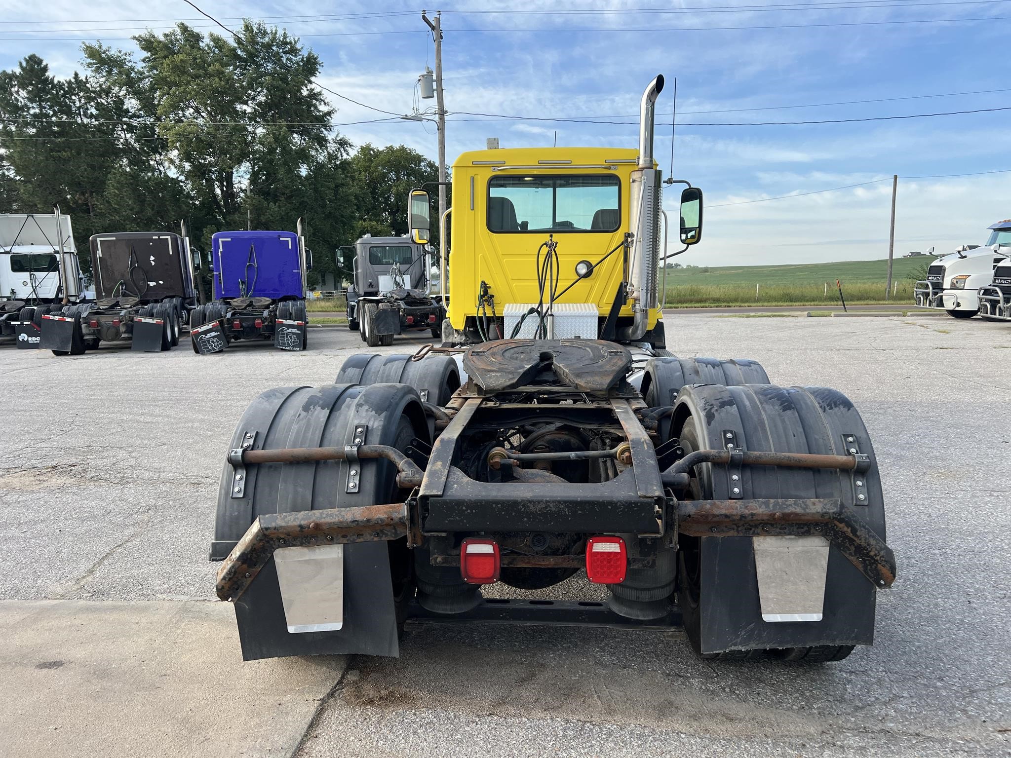 2006 MACK VISION CXN613 - image 4 of 6